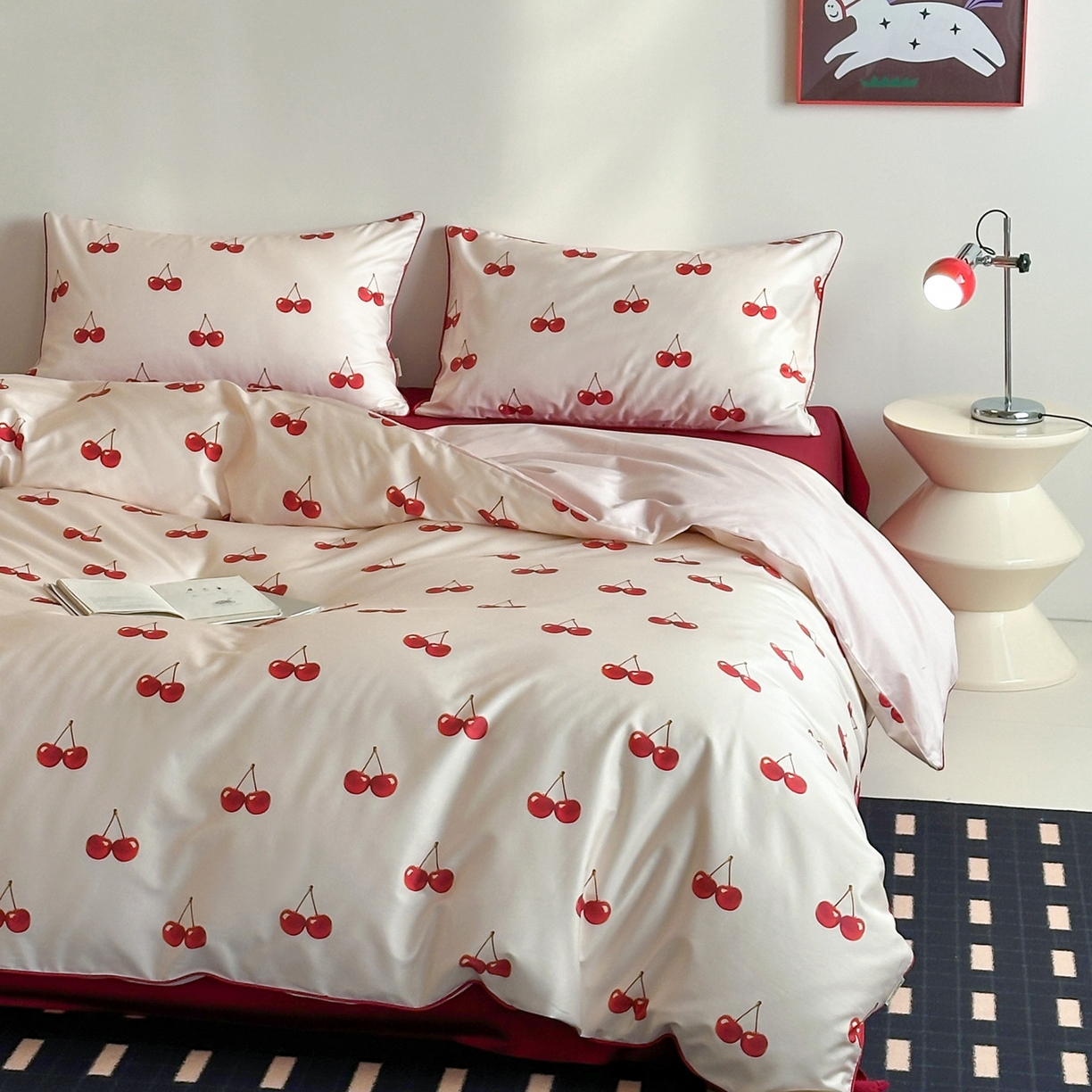 91家纺网 家纺一手货源 找家纺 （总）桔子家纺 2026春夏新款100s全棉纯棉复古樱桃系列四件套-场景一