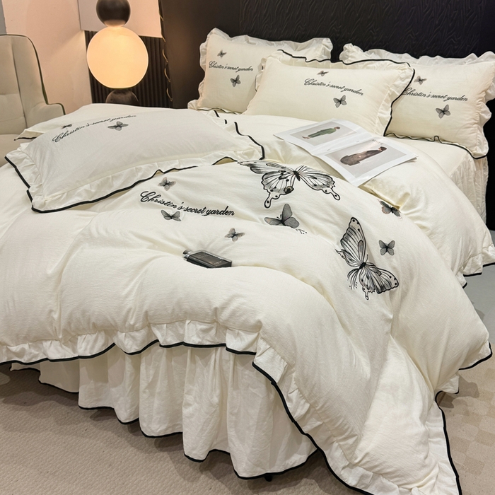 91家纺网 家纺一手货源 找家纺 艺玲家纺 2026新款提花色织麻刺绣花边四件套 轻风蝶影-米白