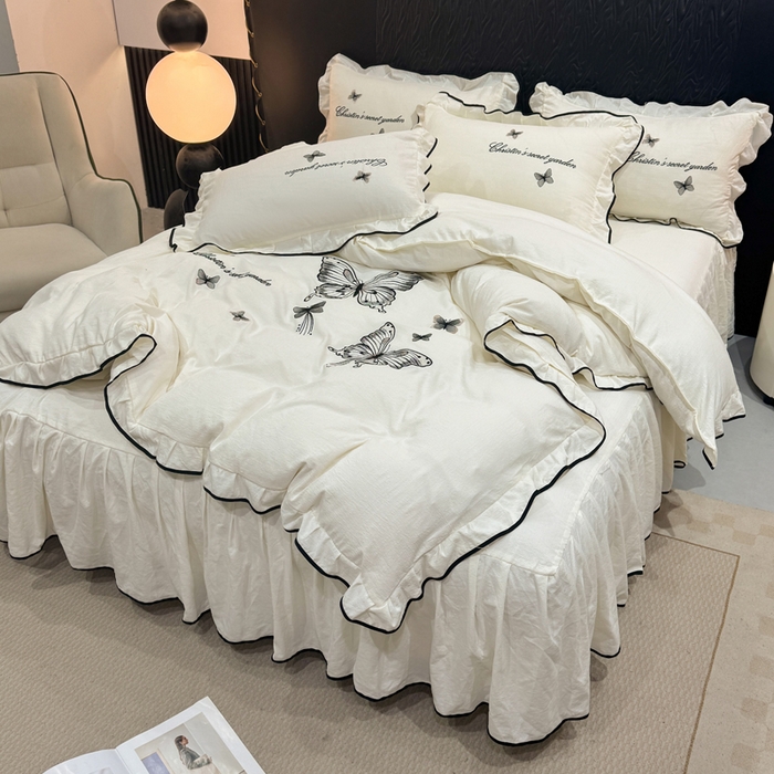 91家纺网 家纺一手货源 找家纺 艺玲家纺 2026新款提花色织麻刺绣花边四件套 轻风蝶影-米白