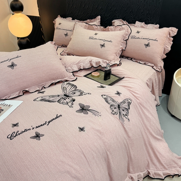 91家纺网 家纺一手货源 找家纺 艺玲家纺 2026新款提花色织麻刺绣花边四件套 轻风蝶影-浅豆沙