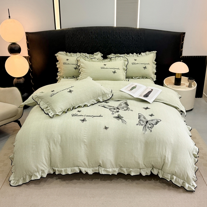 91家纺网 家纺一手货源 找家纺 艺玲家纺 2026新款提花色织麻刺绣花边四件套 轻风蝶影-浅绿