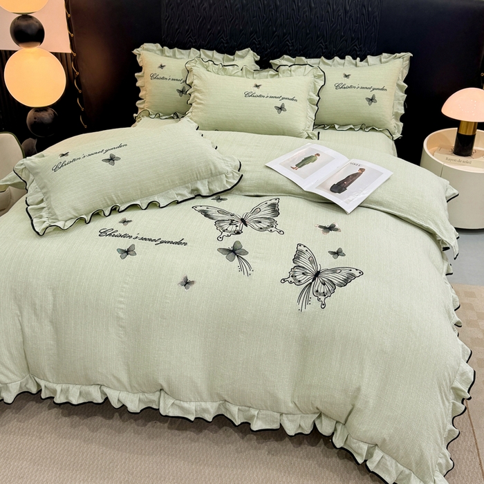 91家纺网 家纺一手货源 找家纺 艺玲家纺 2026新款提花色织麻刺绣花边四件套 轻风蝶影-浅绿