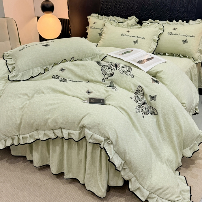 91家纺网 家纺一手货源 找家纺 艺玲家纺 2026新款提花色织麻刺绣花边四件套 轻风蝶影-浅绿