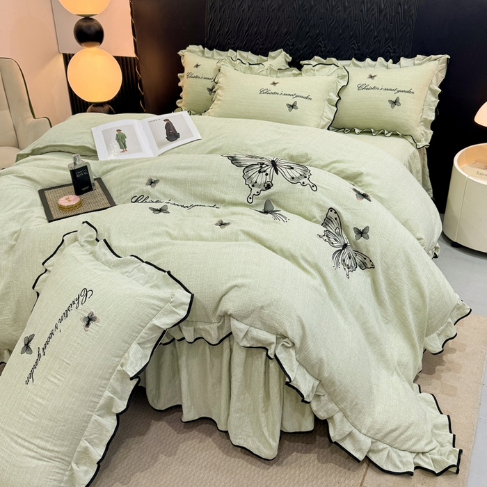 91家纺网 家纺一手货源 找家纺 艺玲家纺 2026新款提花色织麻刺绣花边四件套 轻风蝶影-浅绿