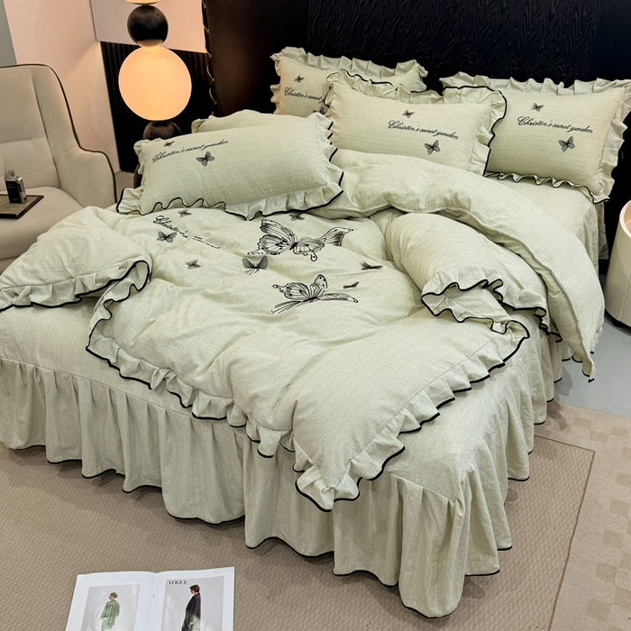 91家纺网 家纺一手货源 找家纺 艺玲家纺 2026新款提花色织麻刺绣花边四件套 轻风蝶影-浅绿