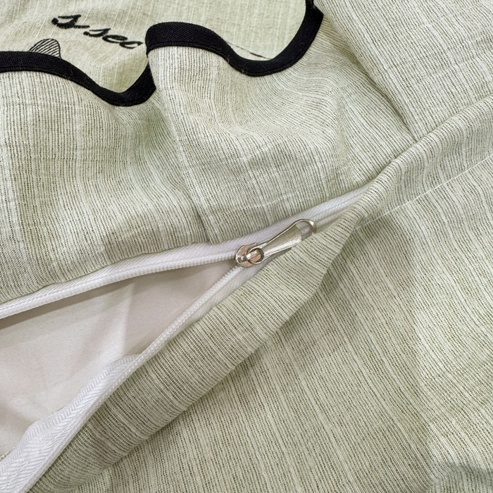 91家纺网 家纺一手货源 找家纺 艺玲家纺 2026新款提花色织麻刺绣花边四件套 轻风蝶影-浅绿