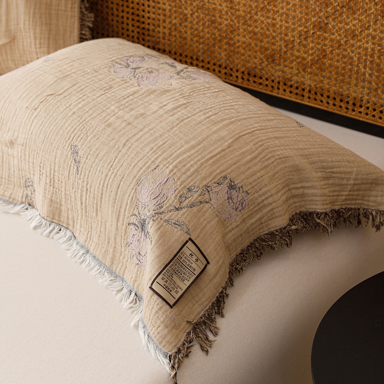 91家纺网 家纺一手货源 找家纺 朴尔家纺-毛巾被 2026新款全棉60s精细纱流苏花边四层纱布毛巾被 花饰