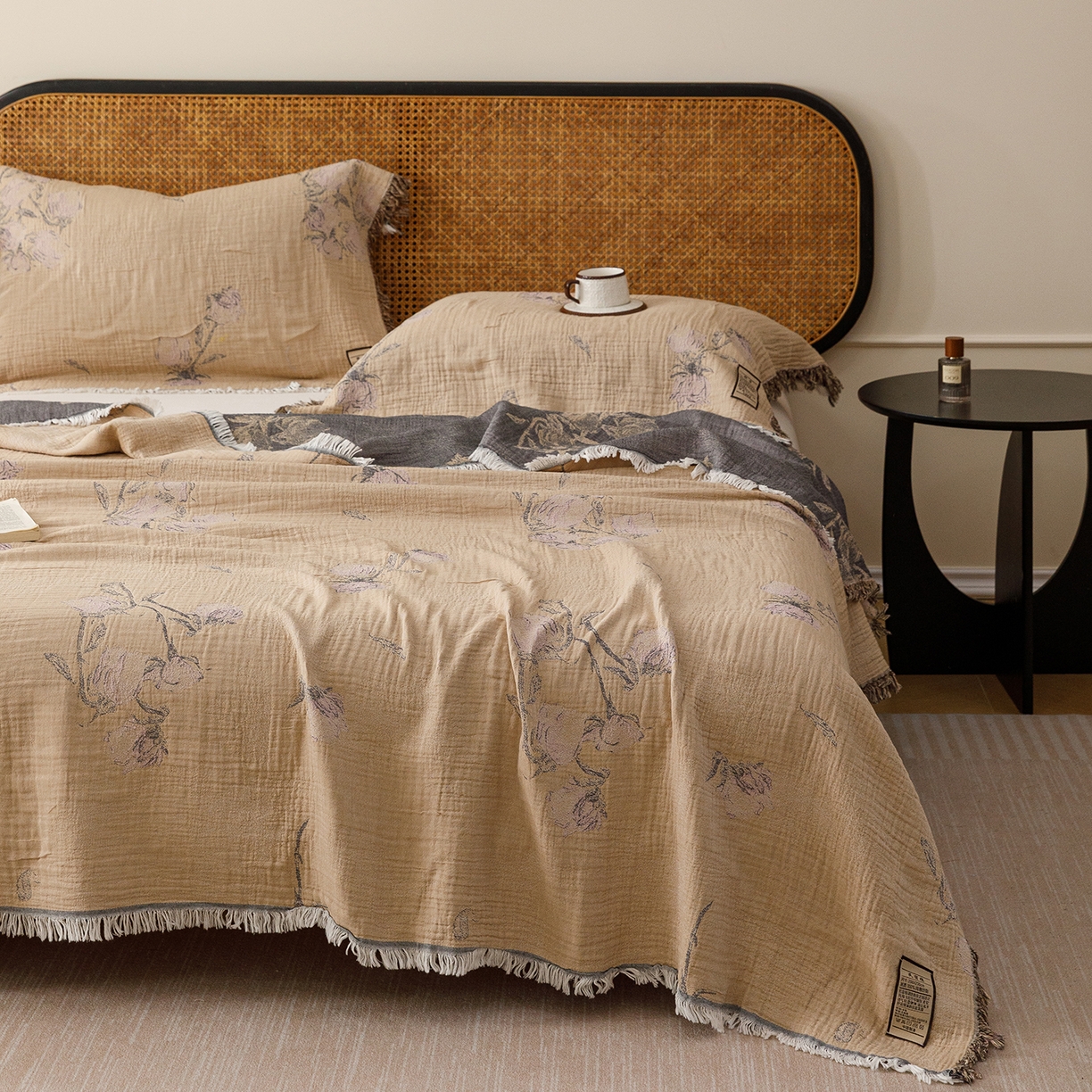 91家纺网 家纺一手货源 找家纺 朴尔家纺-毛巾被 2026新款全棉60s精细纱流苏花边四层纱布毛巾被 花饰