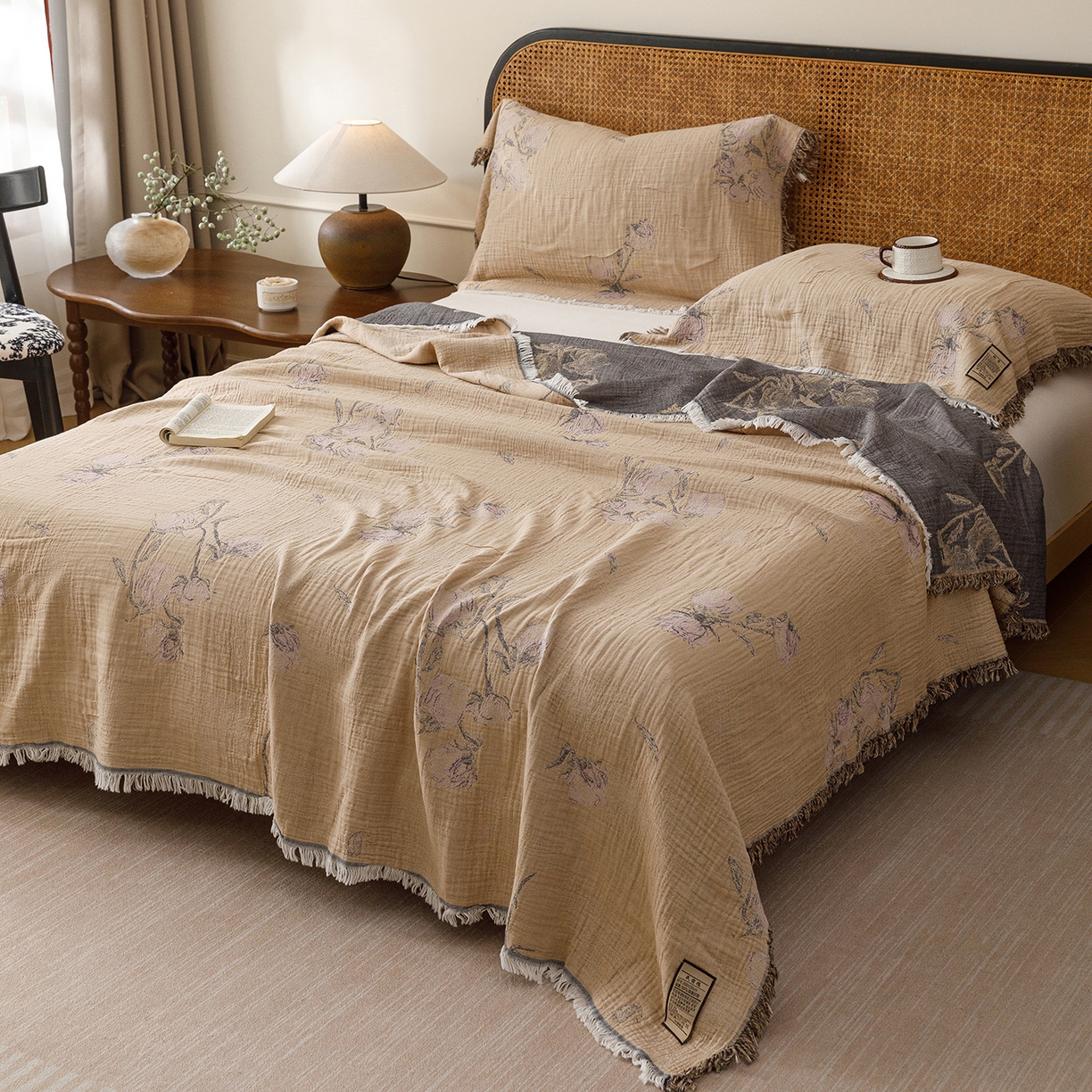 91家纺网 家纺一手货源 找家纺 朴尔家纺-毛巾被 2026新款全棉60s精细纱流苏花边四层纱布毛巾被 花饰