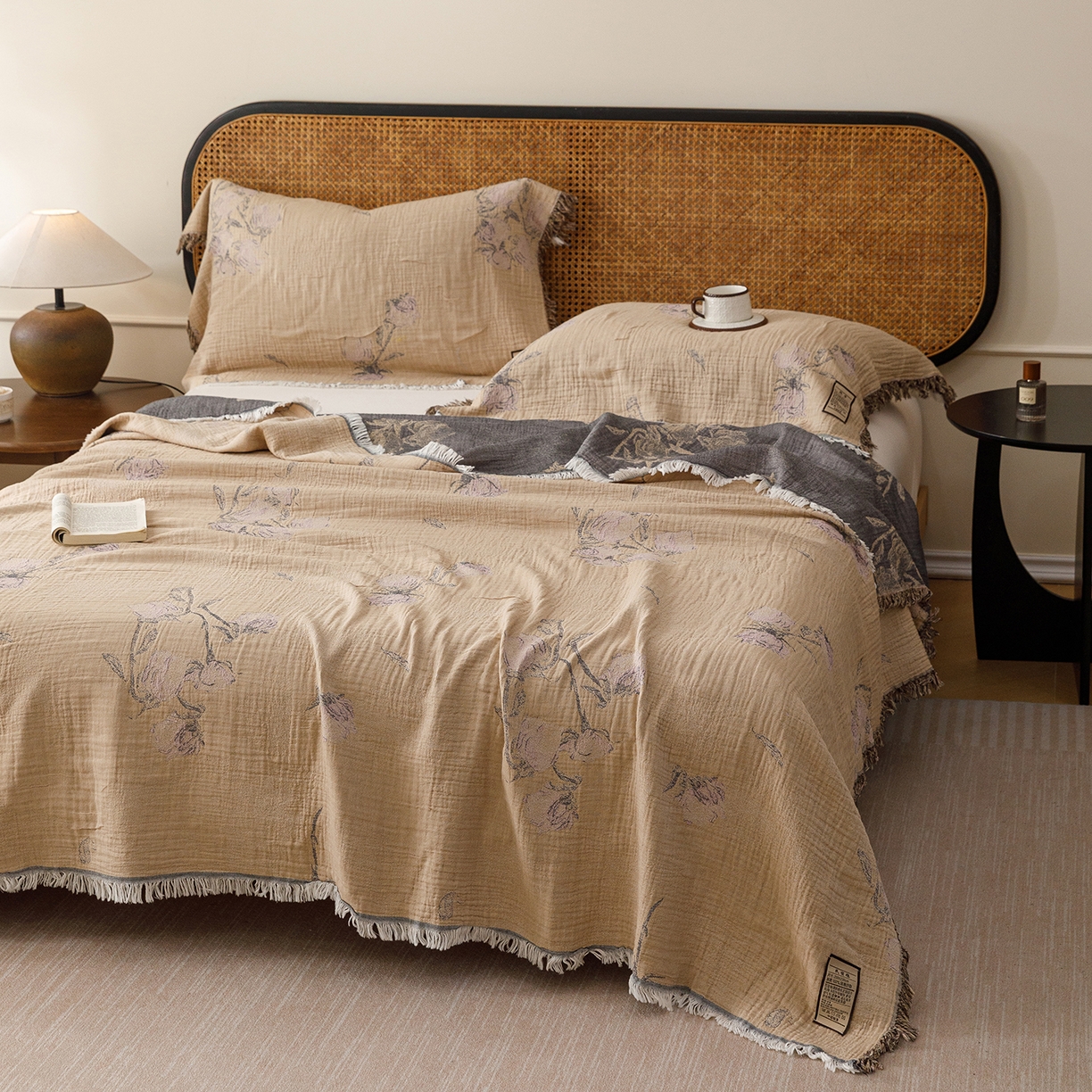 91家纺网 家纺一手货源 找家纺 朴尔家纺-毛巾被 2026新款全棉60s精细纱流苏花边四层纱布毛巾被 花饰