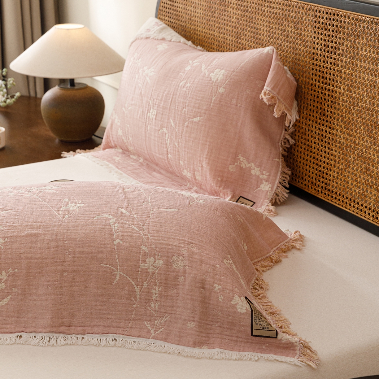 91家纺网 家纺一手货源 找家纺 朴尔家纺-毛巾被 2026新款全棉60s精细纱流苏花边四层纱布毛巾被 樱花恋