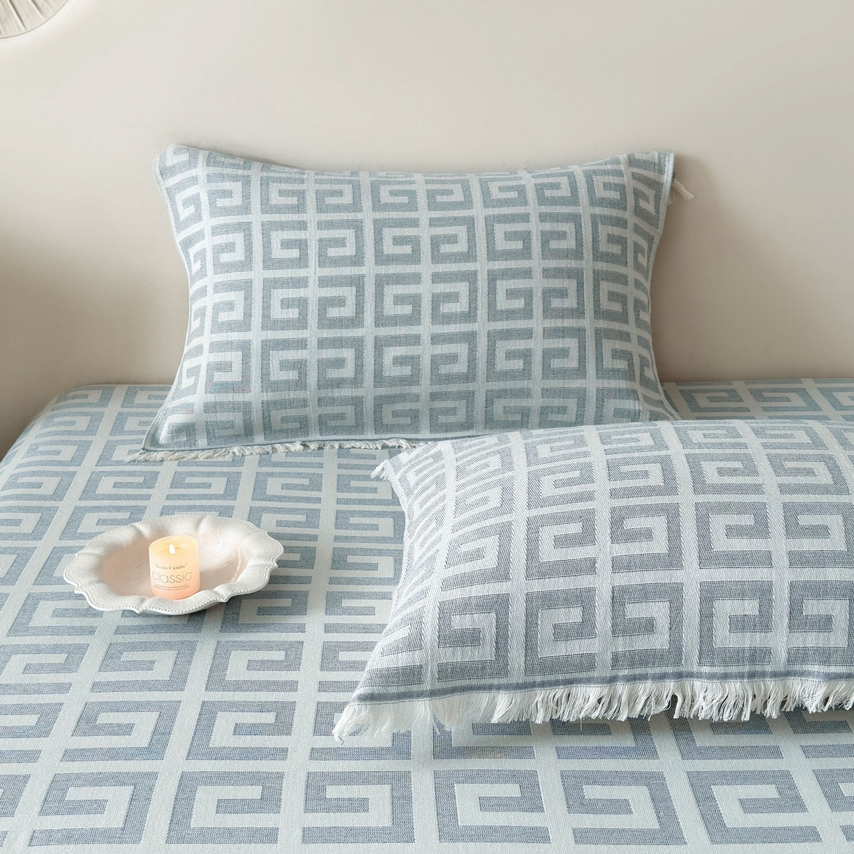 91家纺网 家纺一手货源 找家纺 朴尔家纺-毛巾被 2026新款长绒棉100s贡缎丝光棉纯棉流苏纱布毛巾被三件套 巴宝方格-蓝