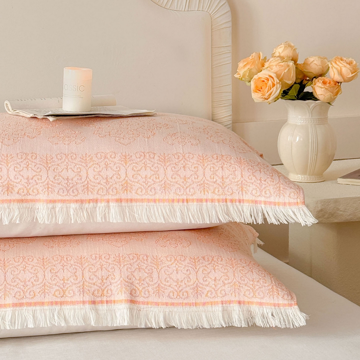 91家纺网 家纺一手货源 找家纺 朴尔家纺-毛巾被 2026新款长绒棉100s贡缎丝光棉纯棉流苏纱布毛巾被三件套 皇室吉象-橙粉