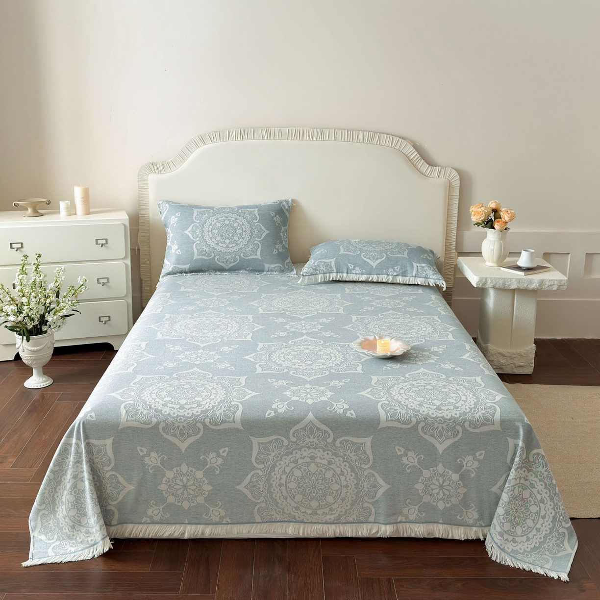 91家纺网 家纺一手货源 找家纺 朴尔家纺-毛巾被 2026新款长绒棉100s贡缎丝光棉纯棉流苏纱布毛巾被三件套 优雅欧纹-蓝