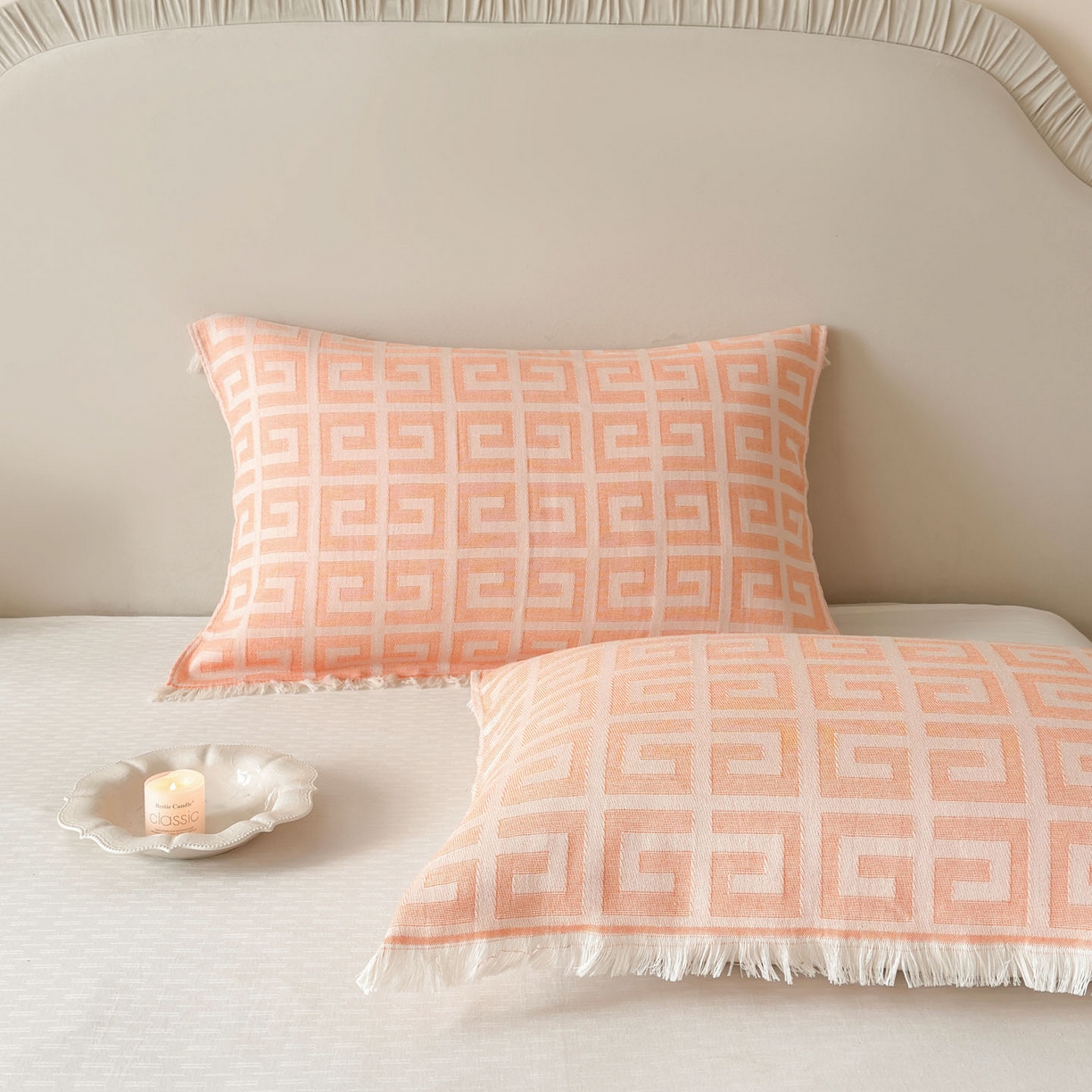 91家纺网 家纺一手货源 找家纺 朴尔家纺-毛巾被 2026新款长绒棉100s贡缎丝光棉纯棉流苏纱布枕巾 巴宝方格-橙粉