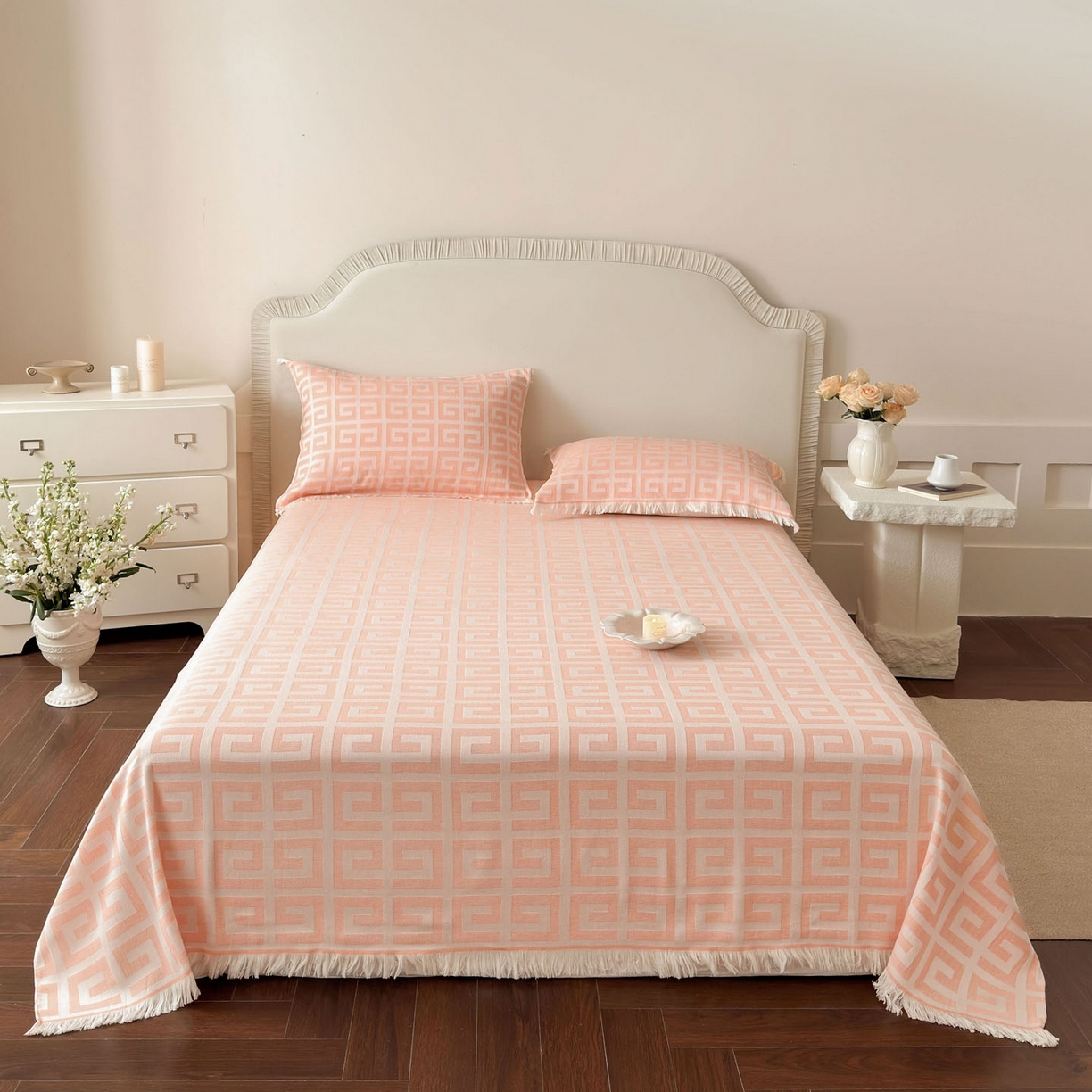 91家纺网 家纺一手货源 找家纺 朴尔家纺-毛巾被 2026新款长绒棉100s贡缎丝光棉纯棉流苏纱布枕巾 巴宝方格-橙粉