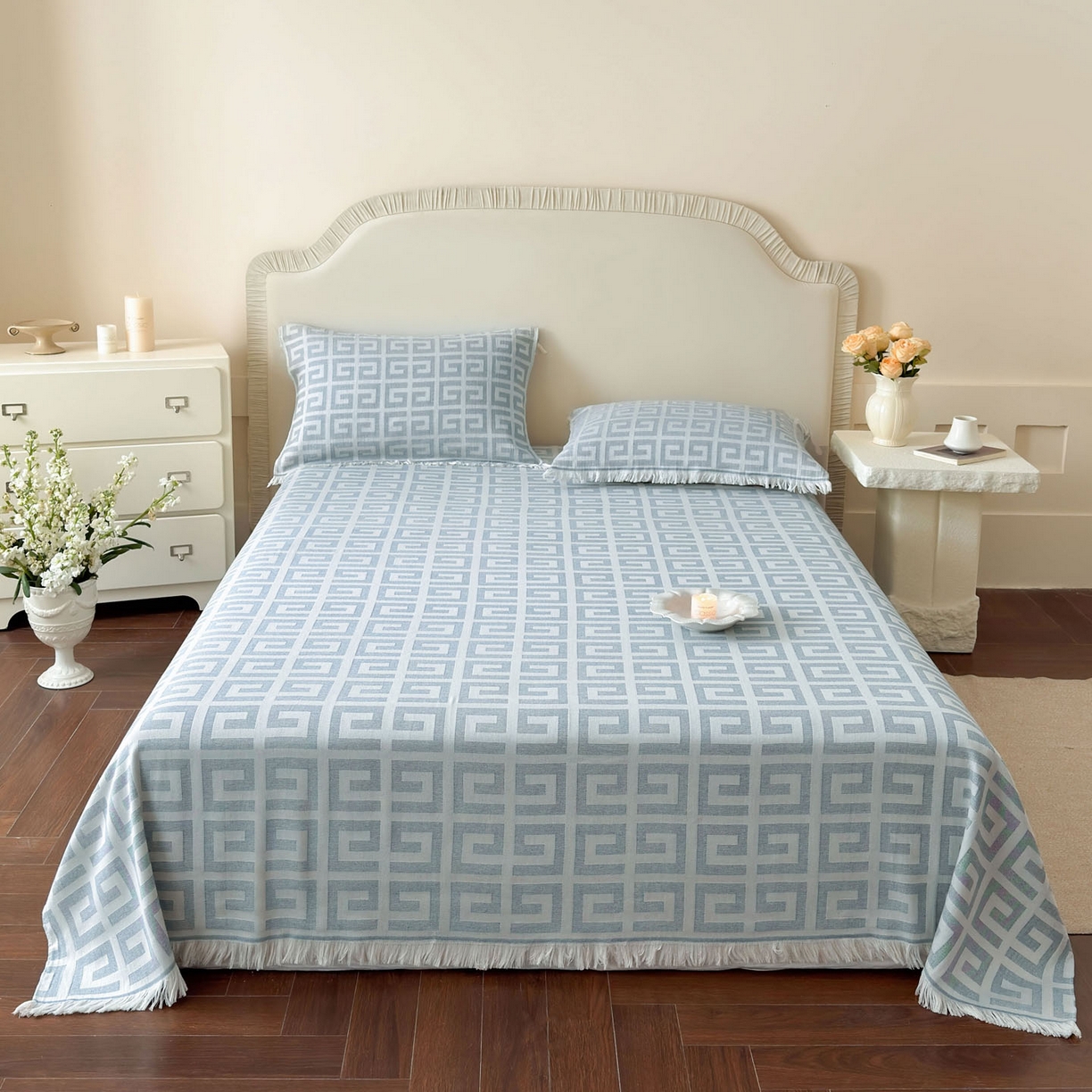 91家纺网 家纺一手货源 找家纺 朴尔家纺-毛巾被 2026新款长绒棉100s贡缎丝光棉纯棉流苏纱布枕巾 巴宝方格-蓝