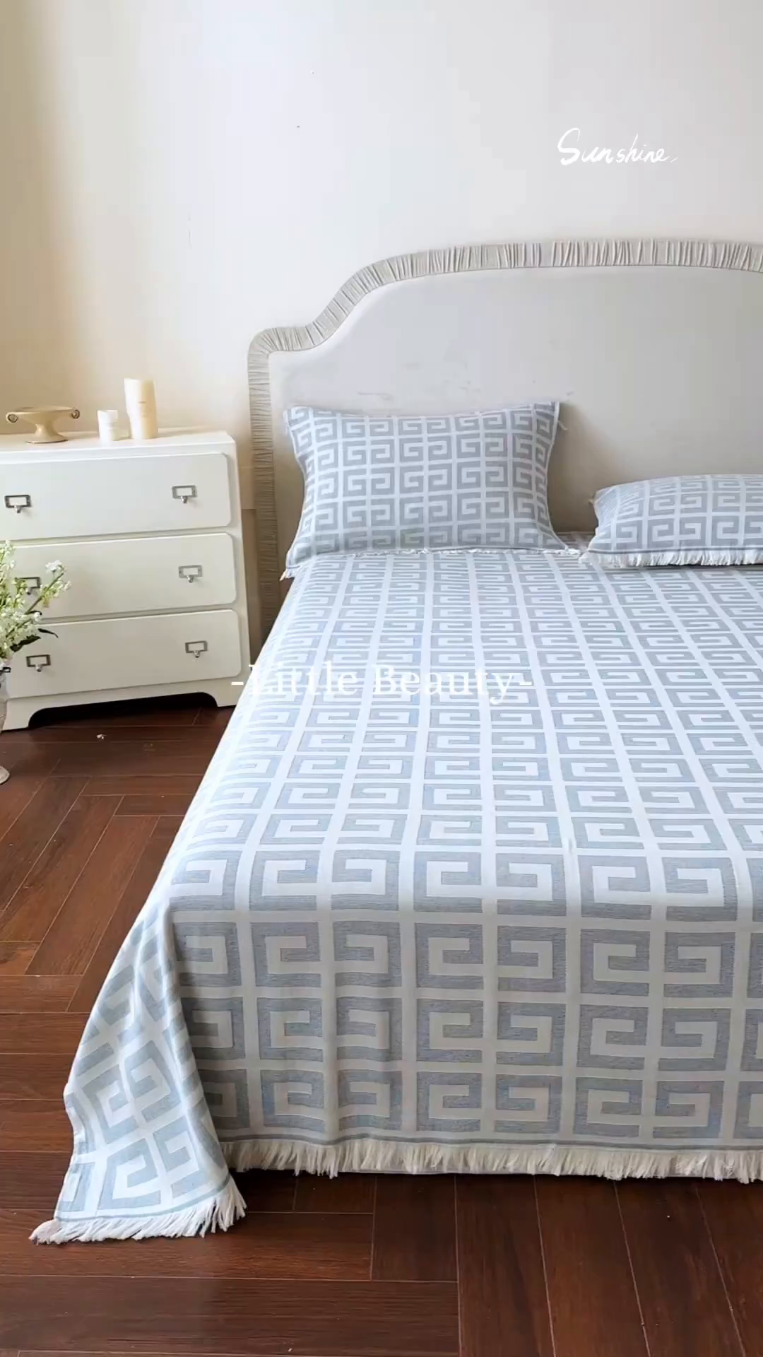 91家纺网 家纺一手货源 找家纺 朴尔家纺-毛巾被 2026新款长绒棉100s贡缎丝光棉纯棉流苏纱布枕巾 巴宝方格-蓝