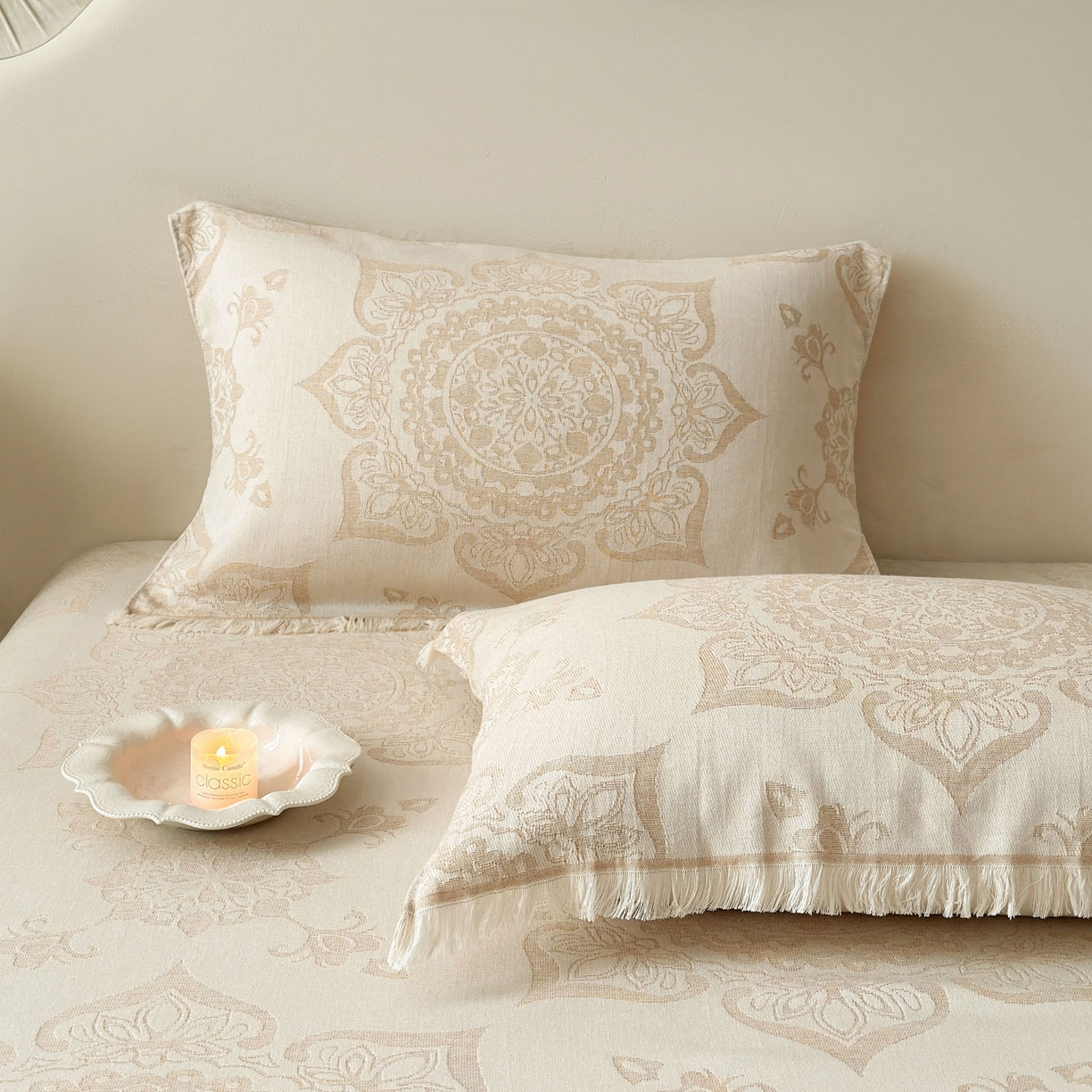 91家纺网 家纺一手货源 找家纺 朴尔家纺-毛巾被 2026新款长绒棉100s贡缎丝光棉纯棉流苏纱布枕巾 优雅欧纹-驼