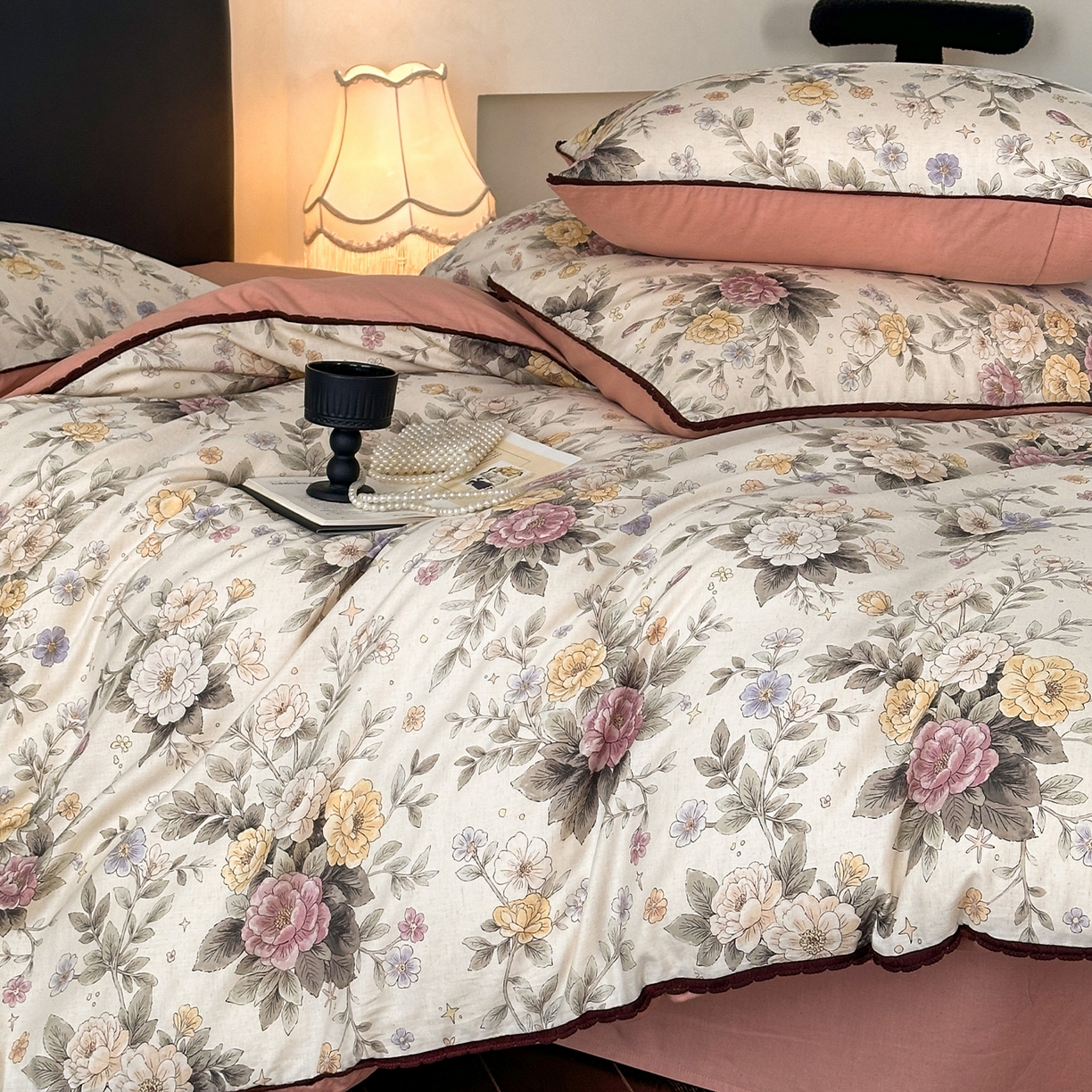 91家纺网 家纺一手货源 找家纺 （总）蓝邻家纺 2026年新款全棉纯棉棉麻法式复古田园风工艺款四件套系列-场景一