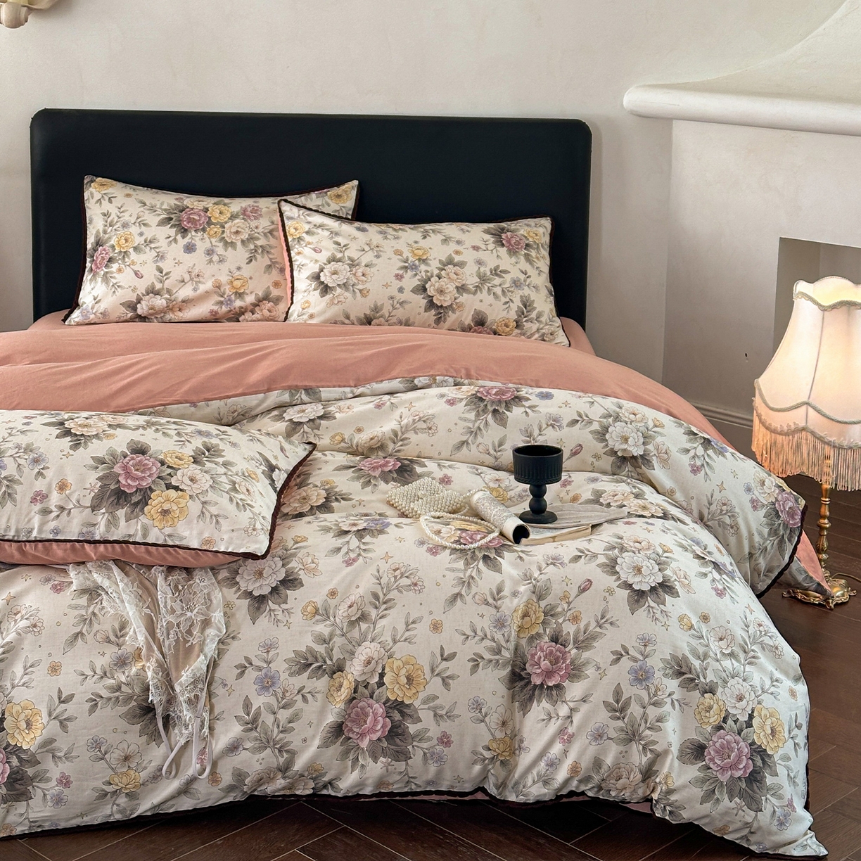 91家纺网 家纺一手货源 找家纺 （总）蓝邻家纺 2026年新款全棉纯棉棉麻法式复古田园风工艺款四件套系列-场景一