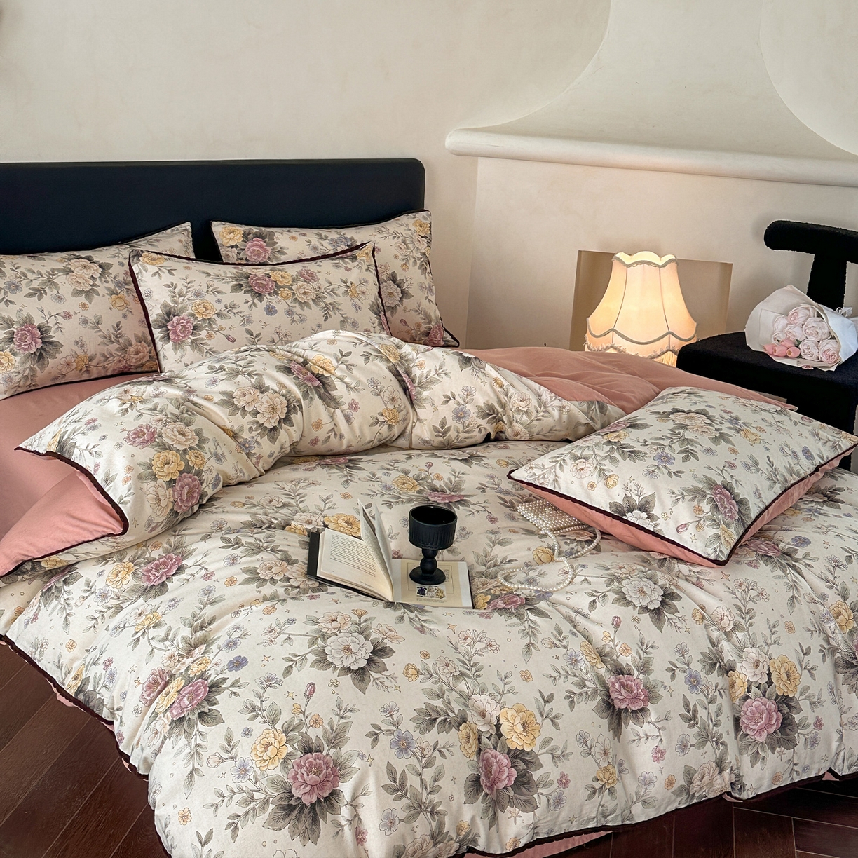 91家纺网 家纺一手货源 找家纺 （总）蓝邻家纺 2026年新款全棉纯棉棉麻法式复古田园风工艺款四件套系列-场景一