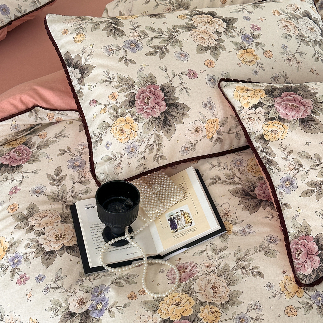 91家纺网 家纺一手货源 找家纺 （总）蓝邻家纺 2026年新款全棉纯棉棉麻法式复古田园风工艺款四件套系列-场景一