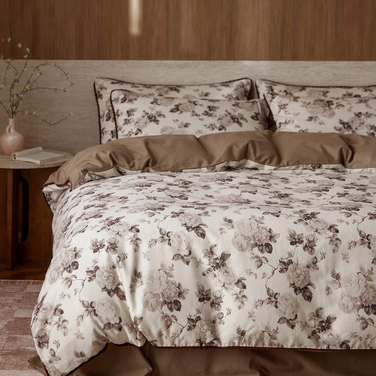 91家纺网 家纺一手货源 找家纺 （总）蓝邻家纺 2026年新款全棉纯棉棉麻法式复古田园风工艺款四件套系列-场景二