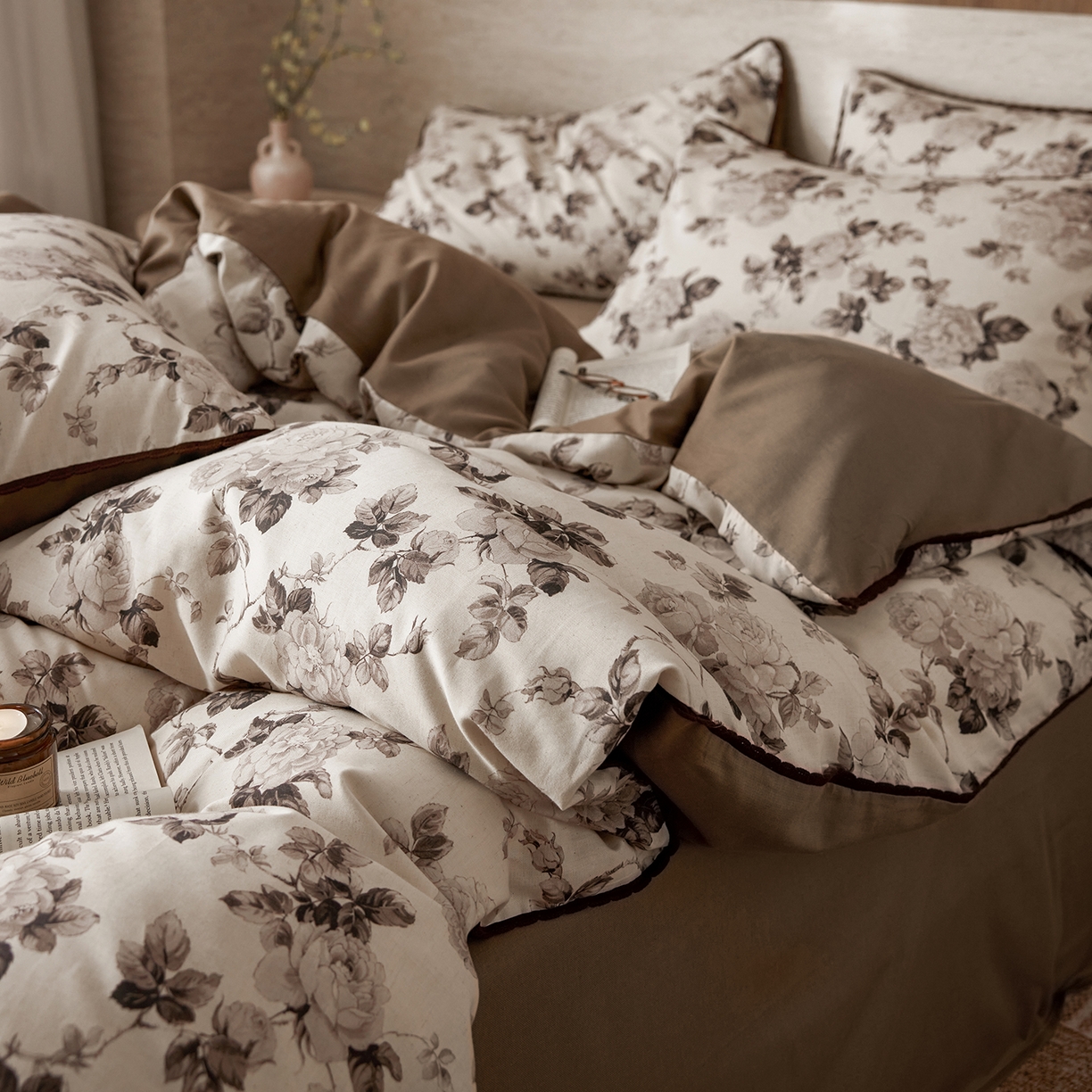 91家纺网 家纺一手货源 找家纺 （总）蓝邻家纺 2026年新款全棉纯棉棉麻法式复古田园风工艺款四件套系列-场景二