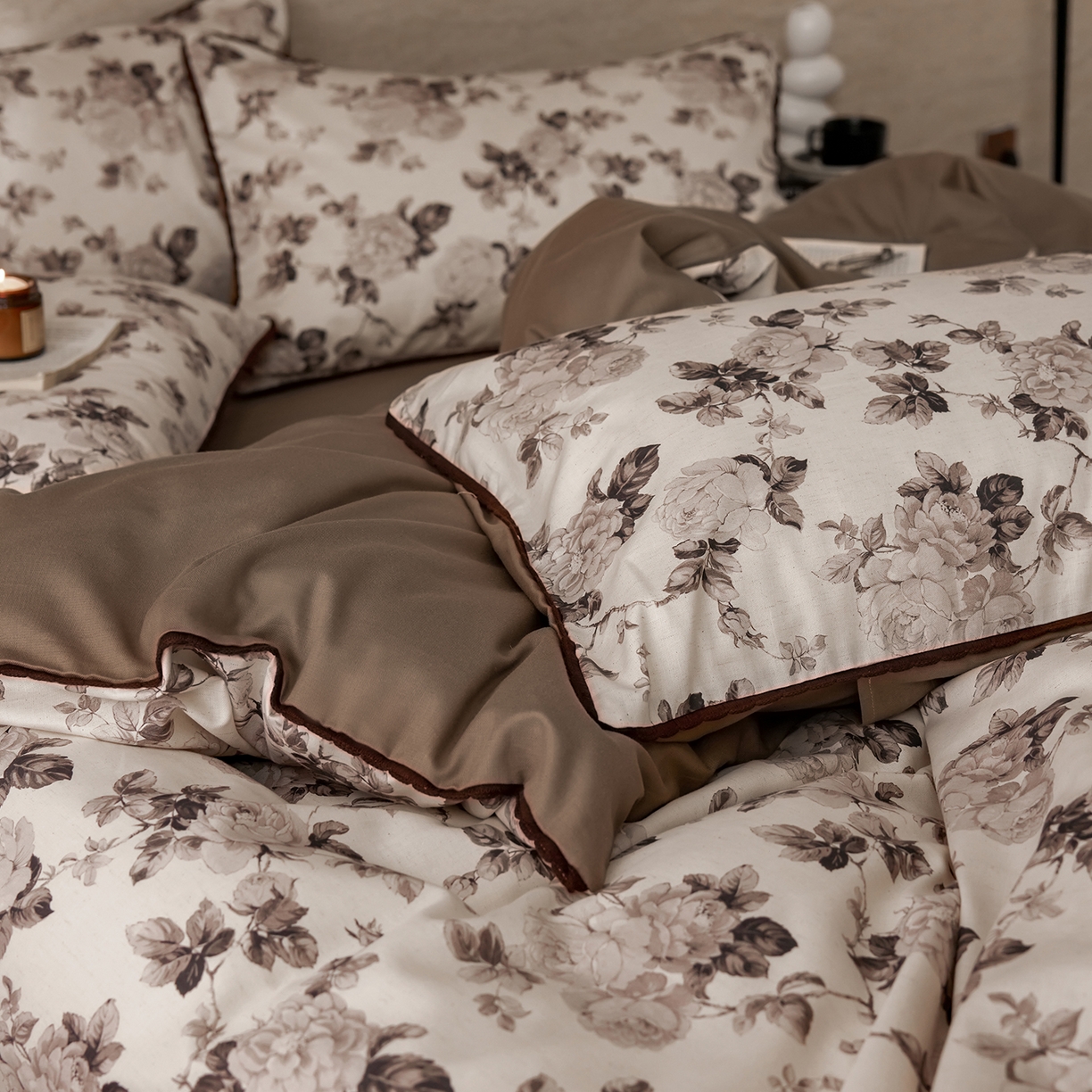 91家纺网 家纺一手货源 找家纺 （总）蓝邻家纺 2026年新款全棉纯棉棉麻法式复古田园风工艺款四件套系列-场景二