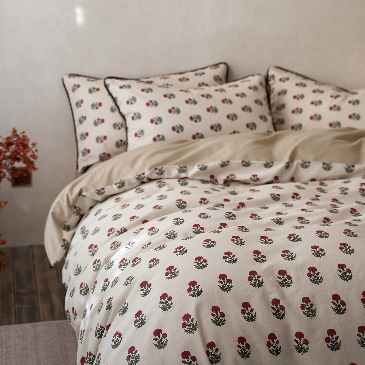 91家纺网 家纺一手货源 找家纺 （总）蓝邻家纺 2026年新款全棉纯棉棉麻法式复古田园风工艺款四件套系列-场景二