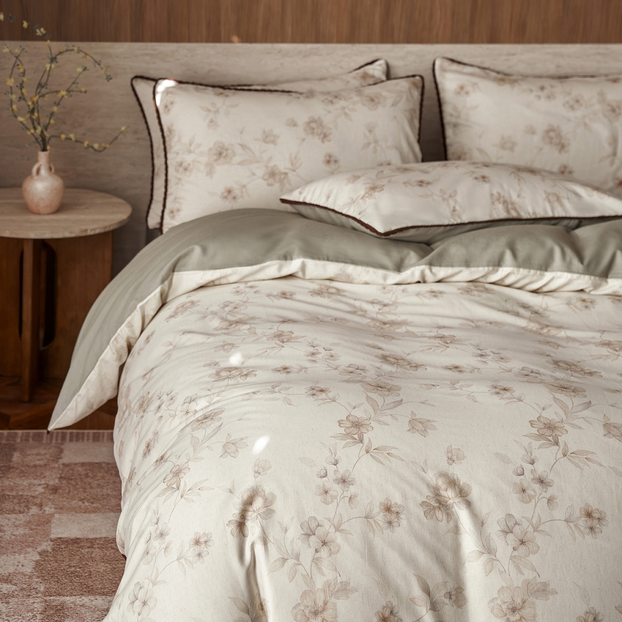 91家纺网 家纺一手货源 找家纺 （总）蓝邻家纺 2026年新款全棉纯棉棉麻法式复古田园风工艺款四件套系列-场景二