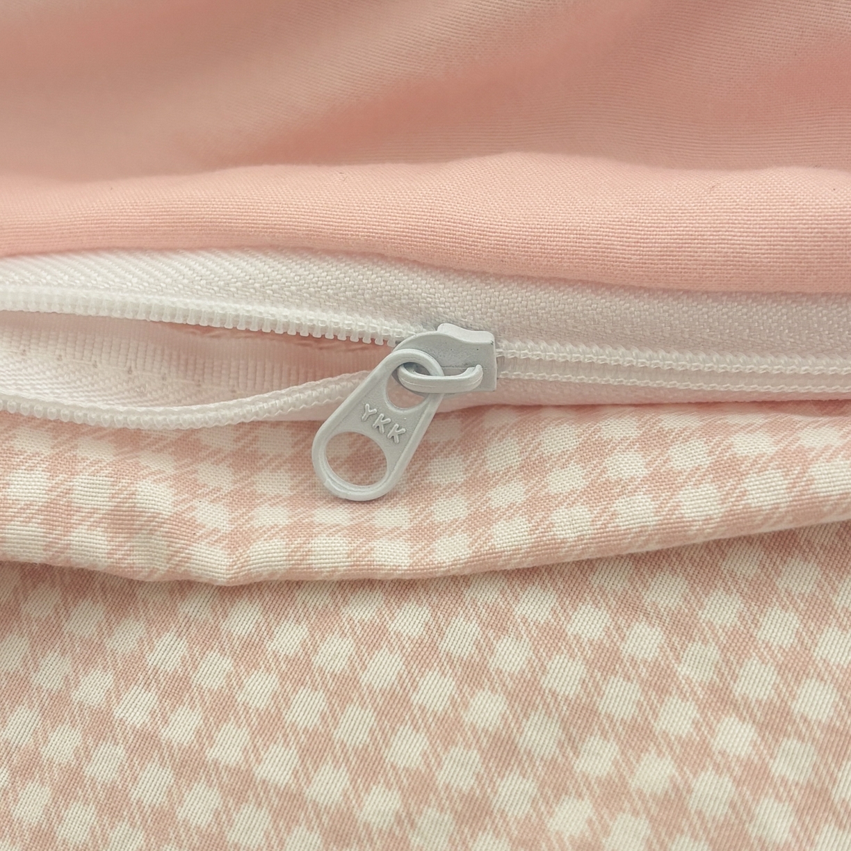 91家纺网 家纺一手货源 找家纺 色鬼布艺高端家居主号 2026新款古法毛巾绣四件套 爱心猪猪-粉