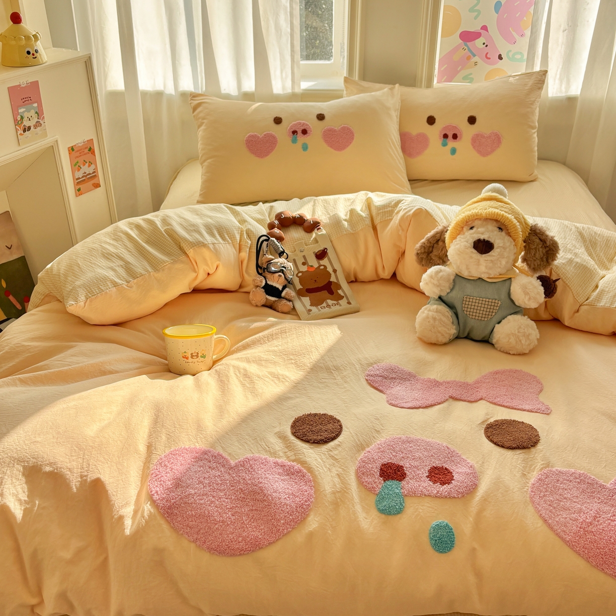 91家纺网 家纺一手货源 找家纺 色鬼布艺高端家居主号 2026新款古法毛巾绣四件套 爱心猪猪-黄