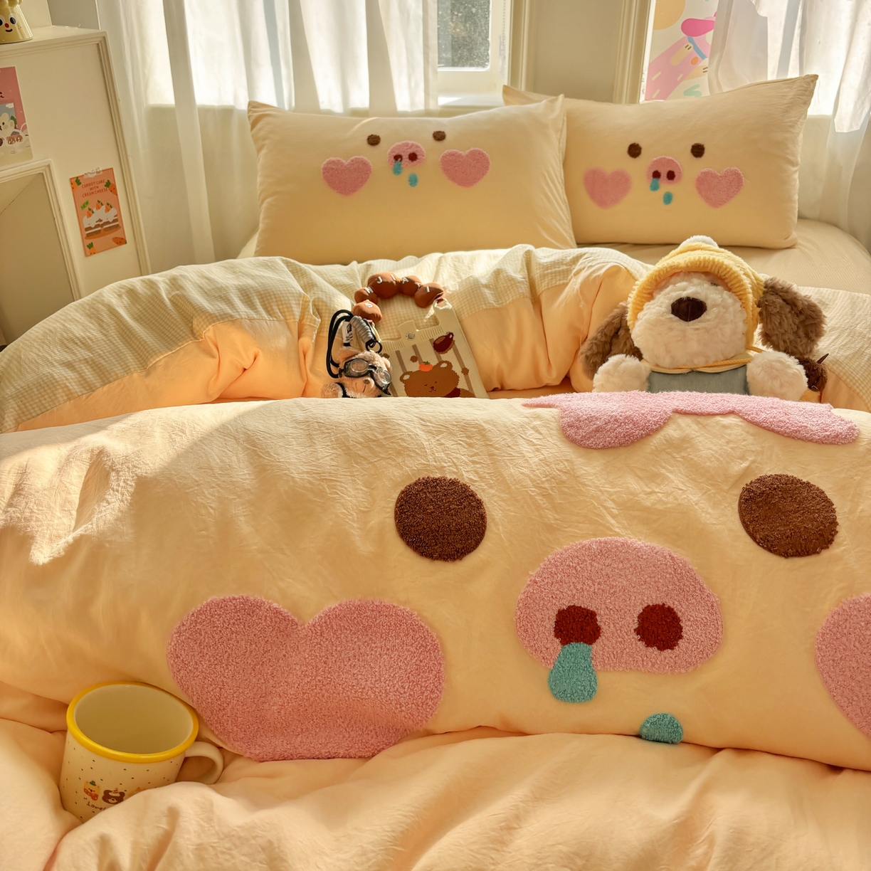 91家纺网 家纺一手货源 找家纺 色鬼布艺高端家居主号 2026新款古法毛巾绣四件套 爱心猪猪-黄