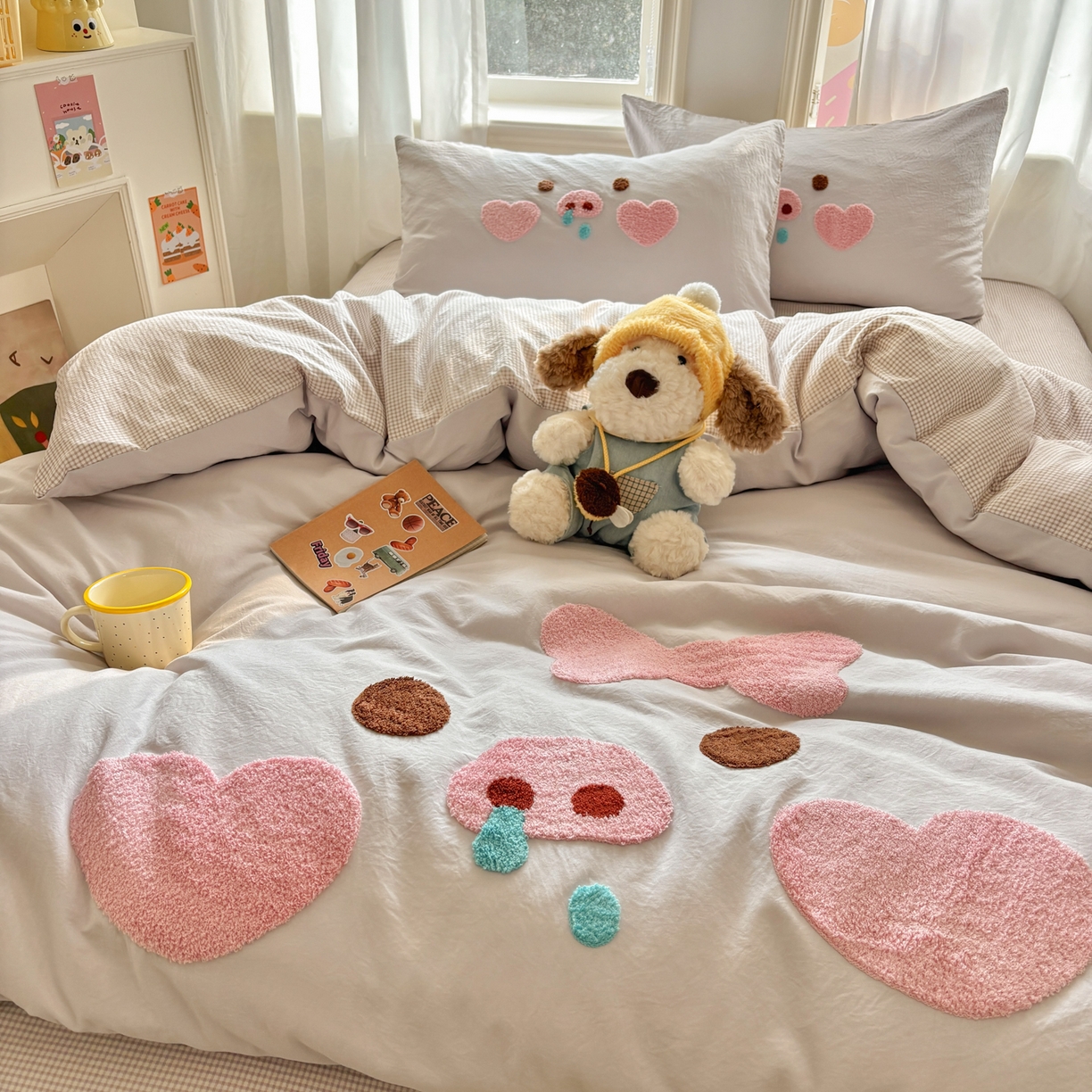 91家纺网 家纺一手货源 找家纺 色鬼布艺高端家居主号 2026新款古法毛巾绣四件套 爱心猪猪-灰