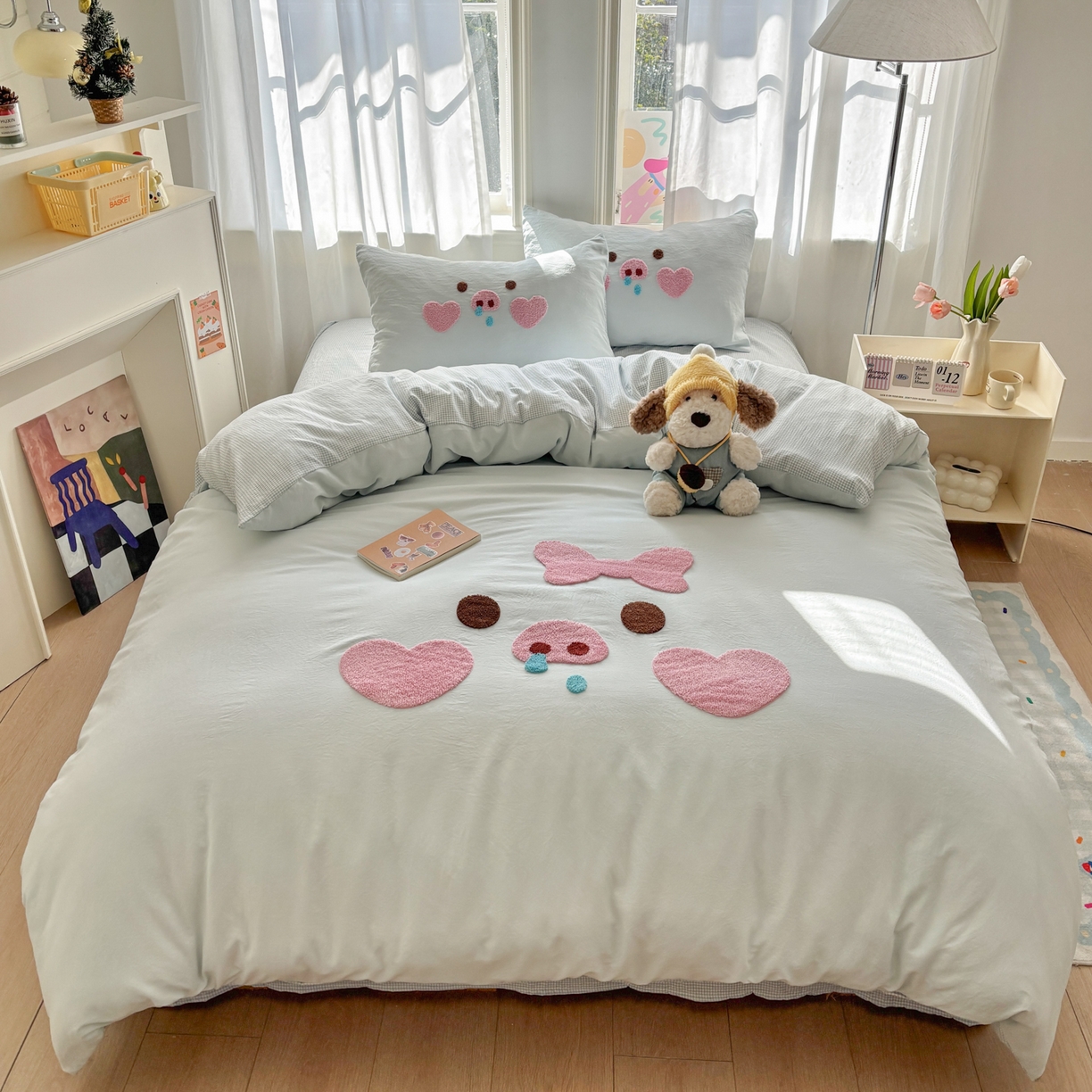 91家纺网 家纺一手货源 找家纺 色鬼布艺高端家居主号 2026新款古法毛巾绣四件套 爱心猪猪-蓝