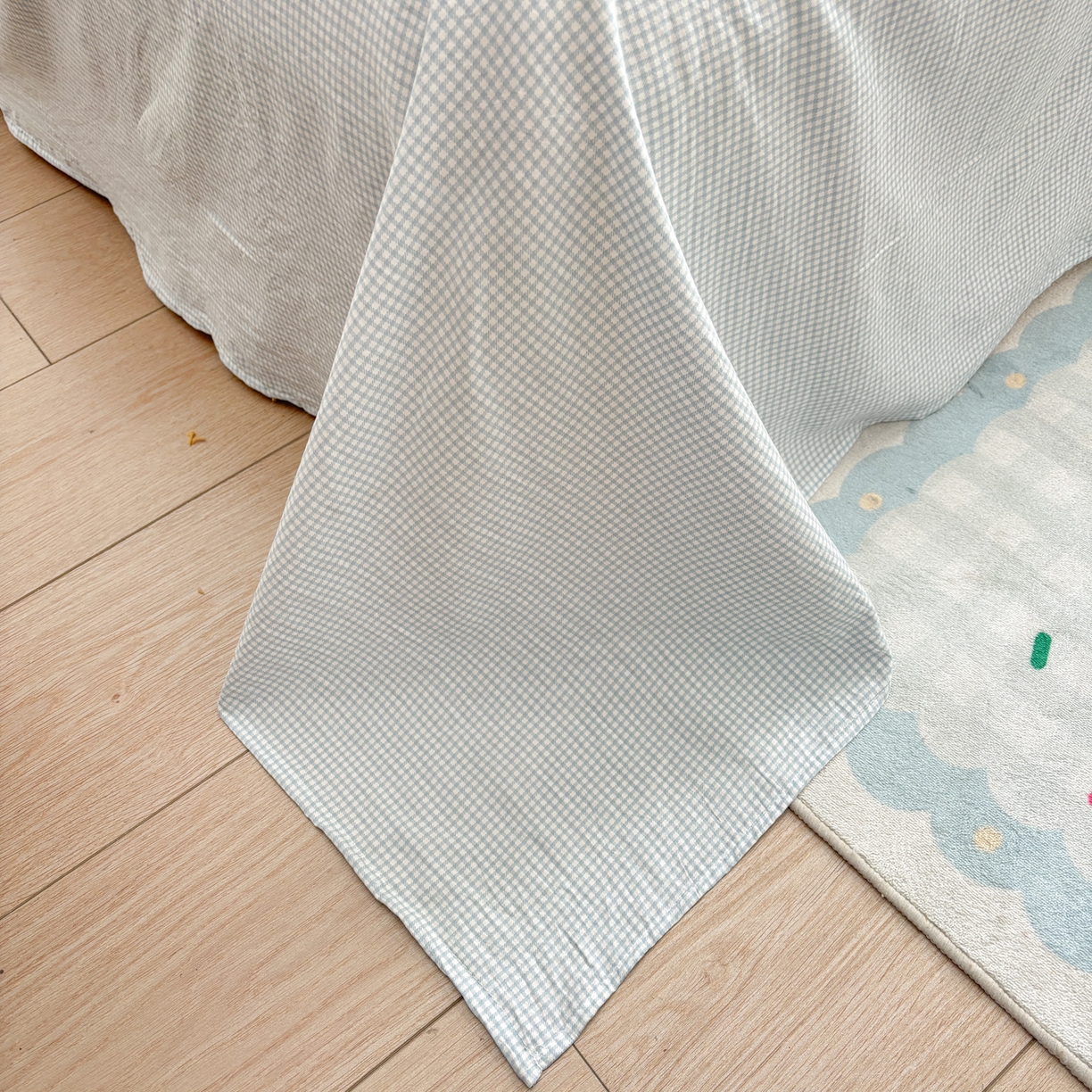 91家纺网 家纺一手货源 找家纺 色鬼布艺高端家居主号 2026新款古法毛巾绣四件套 爱心猪猪-蓝