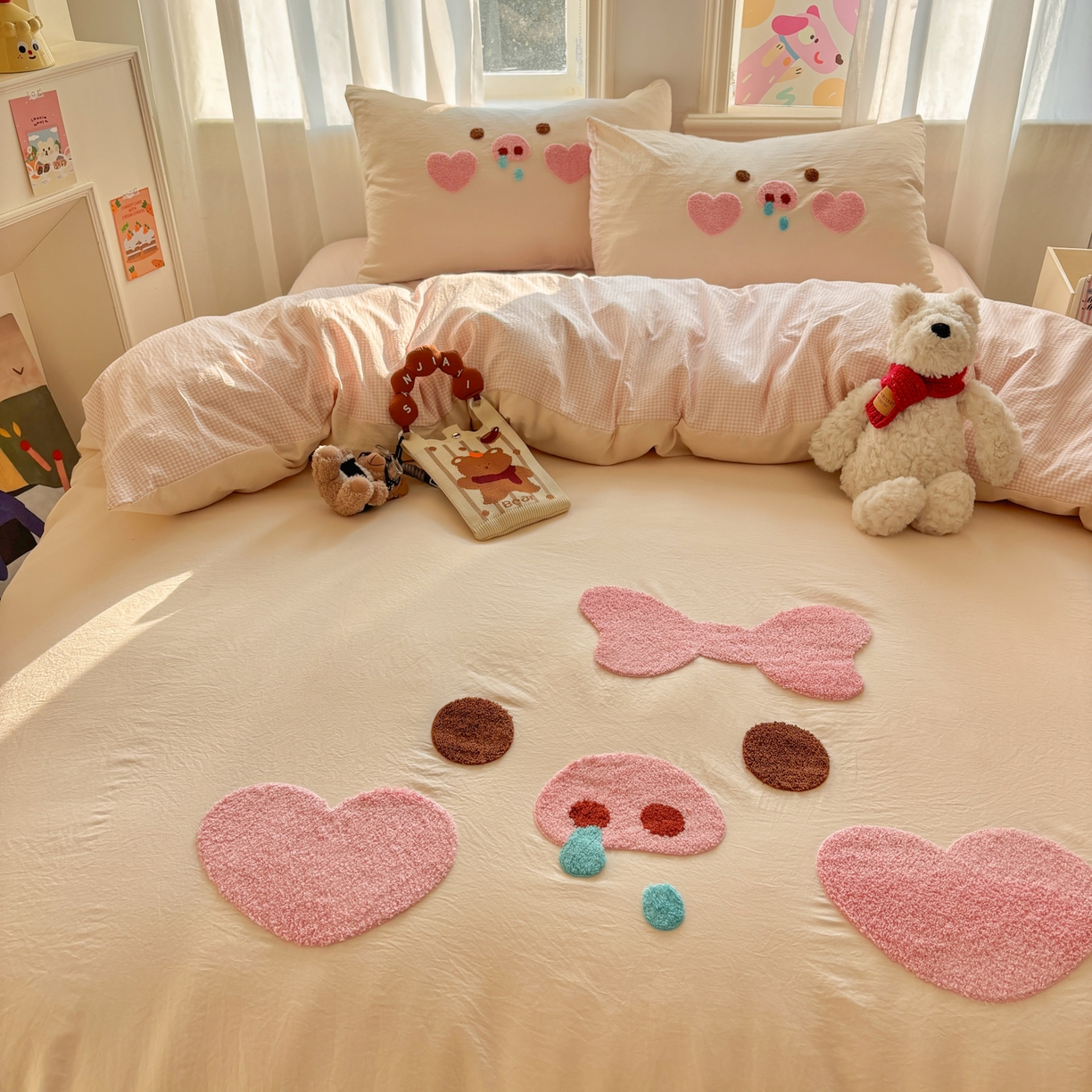 91家纺网 家纺一手货源 找家纺 色鬼布艺高端家居主号 2026新款古法毛巾绣四件套 爱心猪猪-香槟