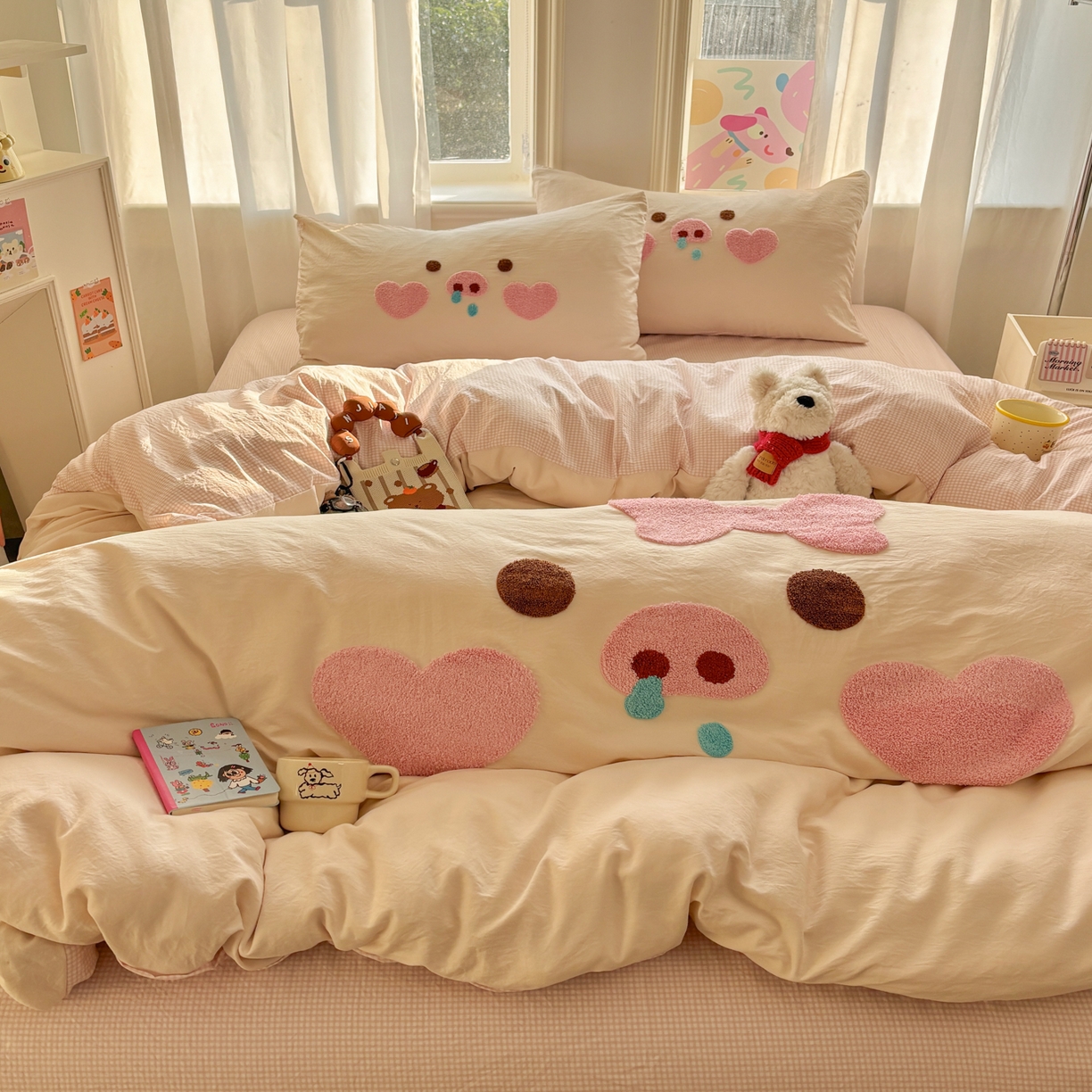 91家纺网 家纺一手货源 找家纺 色鬼布艺高端家居主号 2026新款古法毛巾绣四件套 爱心猪猪-香槟