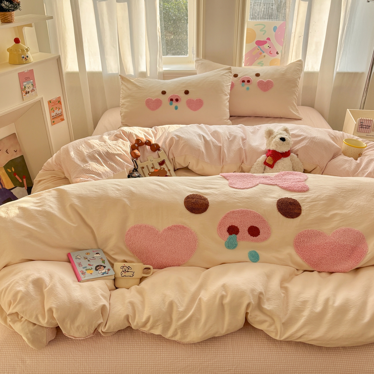 91家纺网 家纺一手货源 找家纺 色鬼布艺高端家居主号 2026新款古法毛巾绣四件套 爱心猪猪-香槟