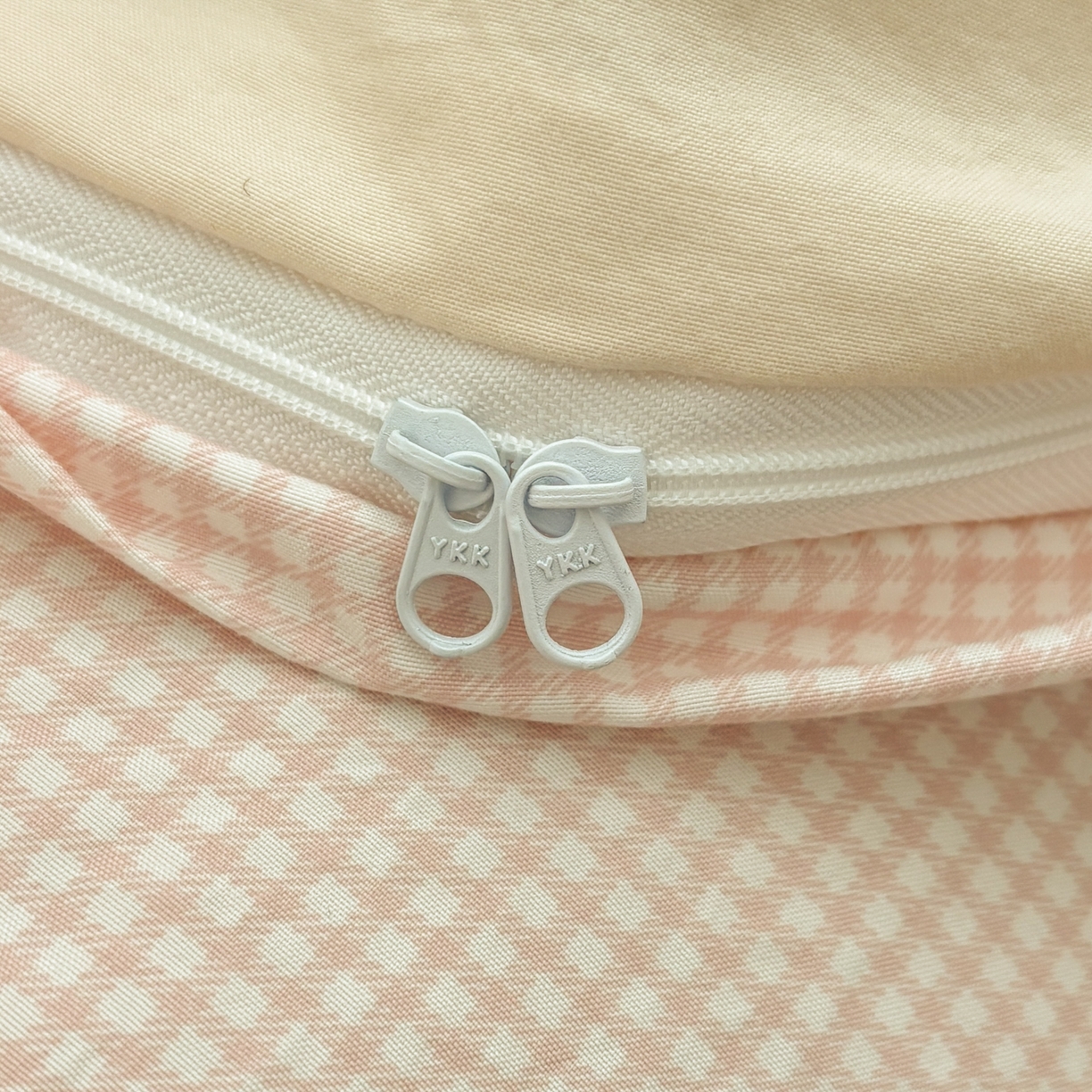 91家纺网 家纺一手货源 找家纺 色鬼布艺高端家居主号 2026新款古法毛巾绣四件套 爱心猪猪-香槟