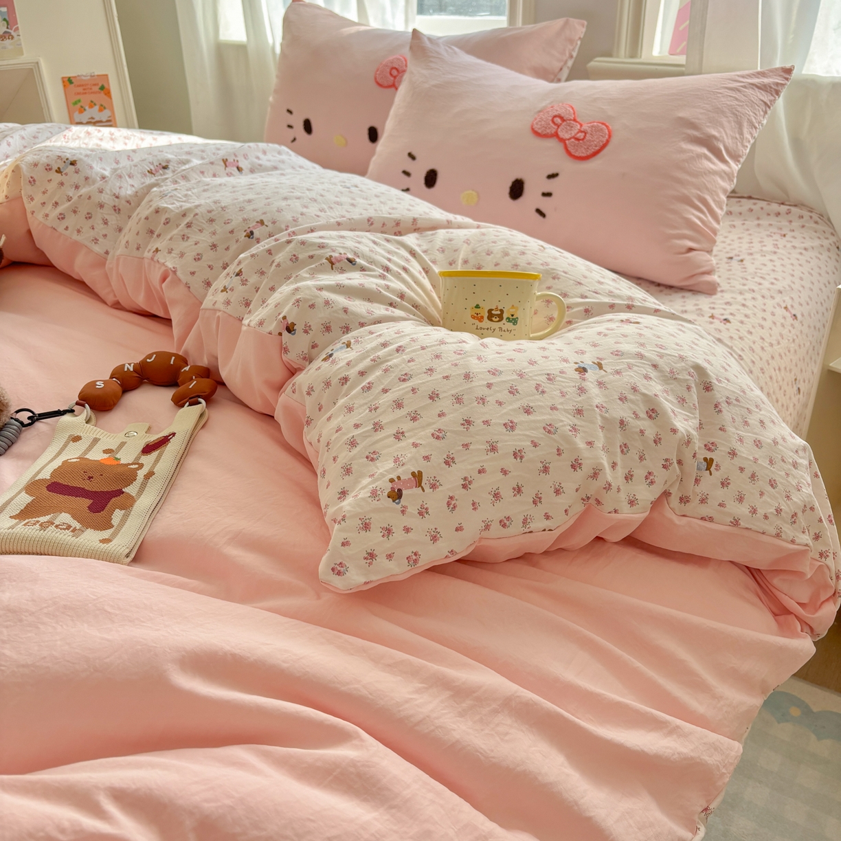 91家纺网 家纺一手货源 找家纺 色鬼布艺高端家居主号 2026新款古法毛巾绣四件套 春日猫咪-粉