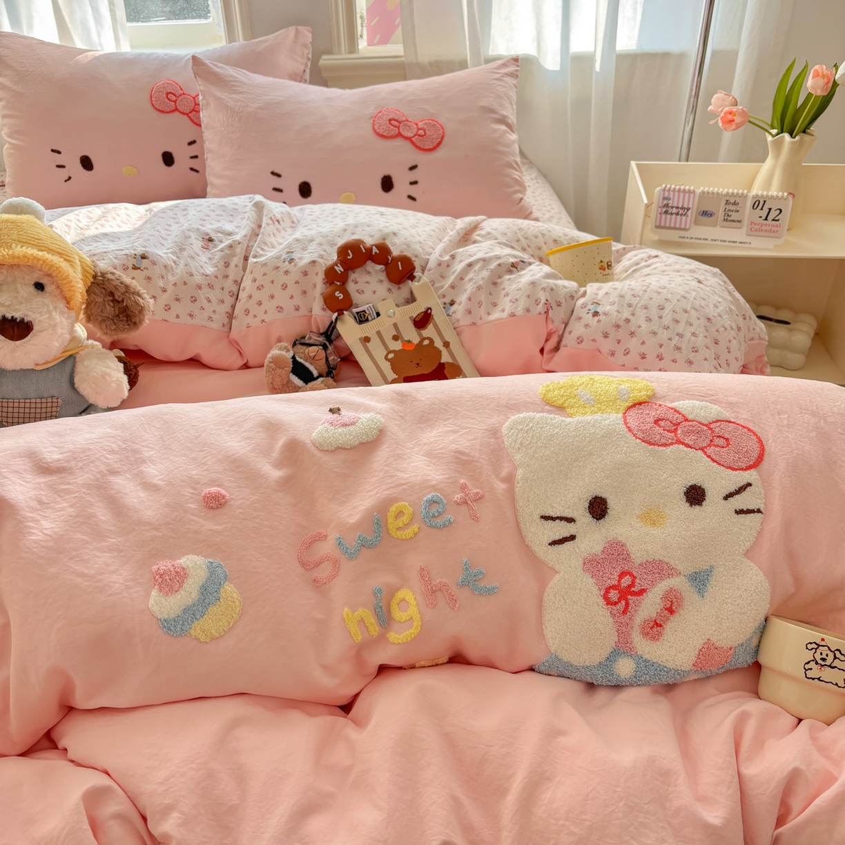 91家纺网 家纺一手货源 找家纺 色鬼布艺高端家居主号 2026新款古法毛巾绣四件套 春日猫咪-粉