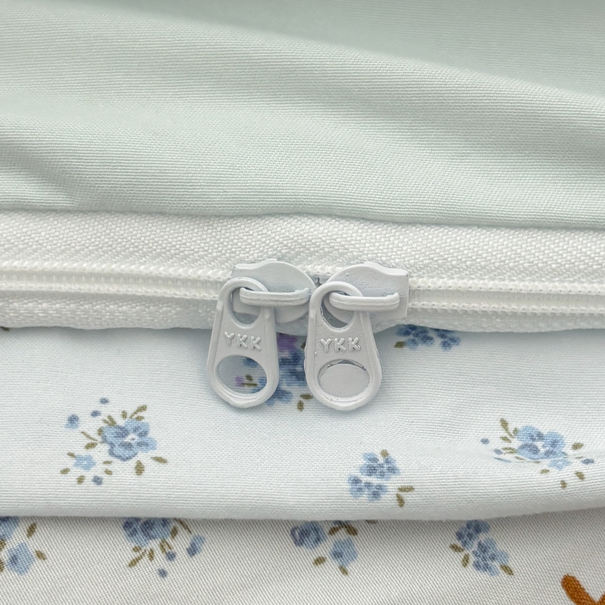 91家纺网 家纺一手货源 找家纺 色鬼布艺高端家居主号 2026新款古法毛巾绣四件套 春日猫咪-蓝