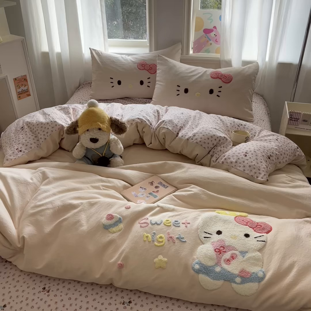 91家纺网 家纺一手货源 找家纺 色鬼布艺高端家居主号 2026新款古法毛巾绣四件套 春日猫咪-香槟