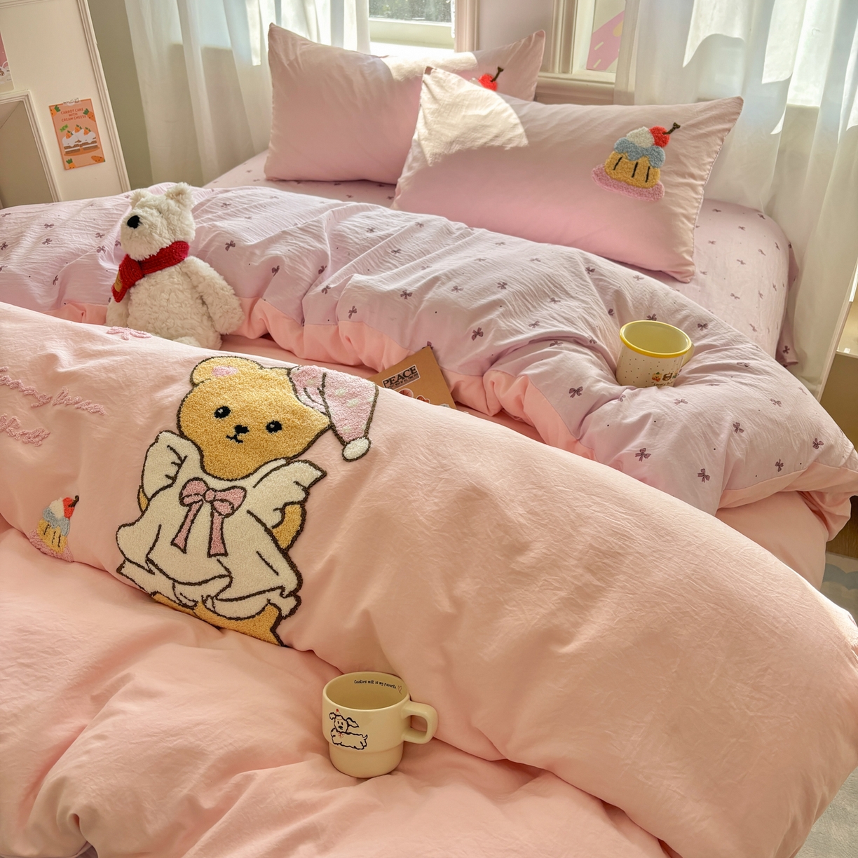 色鬼布艺高端家居主号 2026新款古法毛巾绣四件套 蛋糕小熊-粉