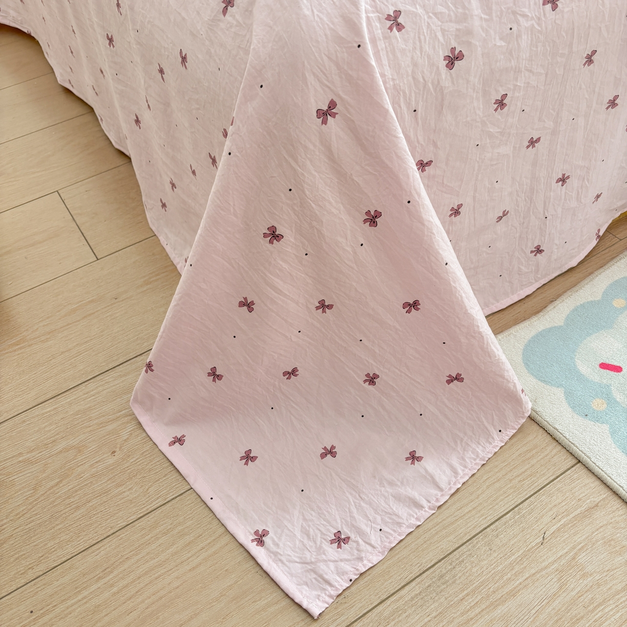 91家纺网 家纺一手货源 找家纺 色鬼布艺高端家居主号 2026新款古法毛巾绣四件套 蛋糕小熊-粉