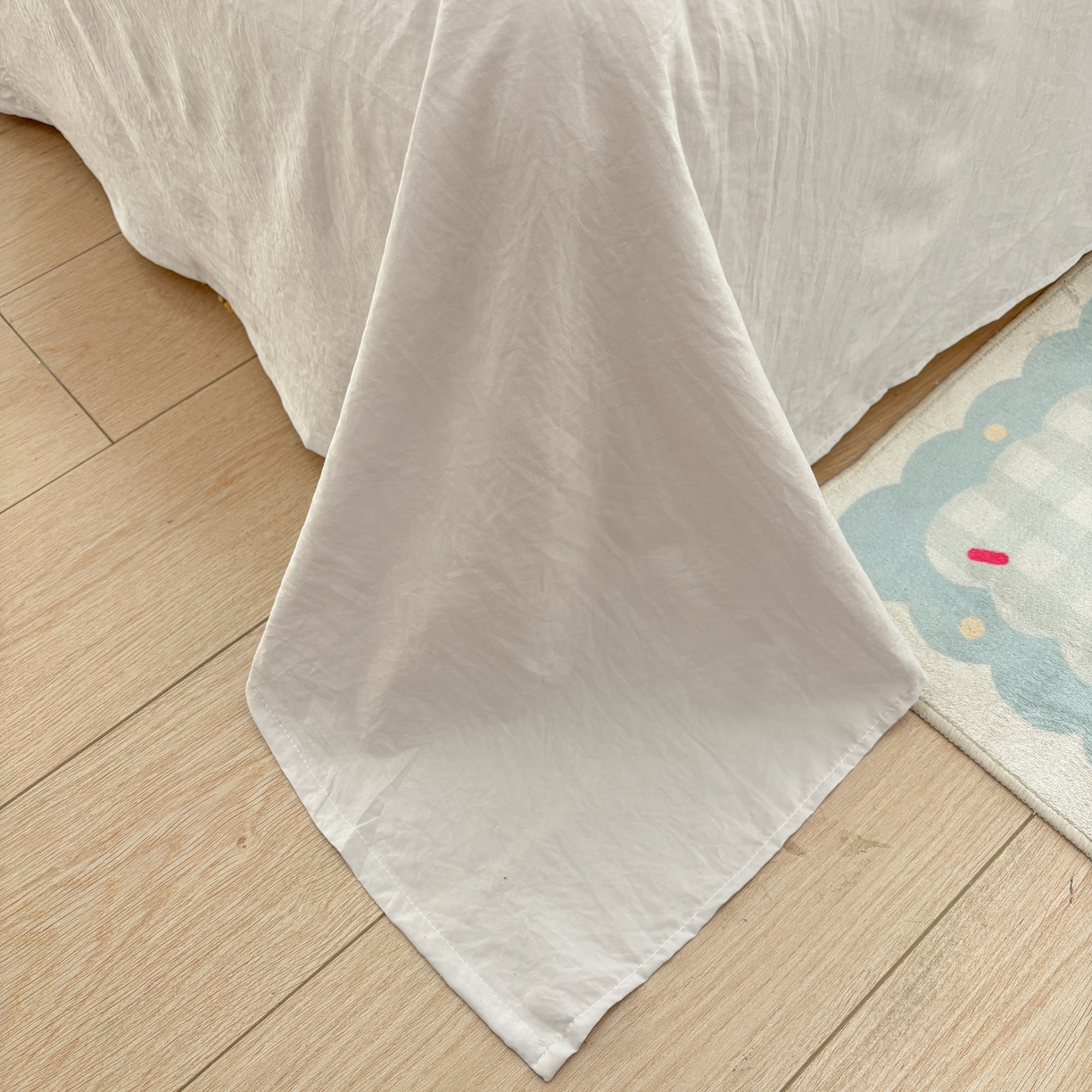 91家纺网 家纺一手货源 找家纺 色鬼布艺高端家居主号 2026新款古法毛巾绣四件套 狗狗小新