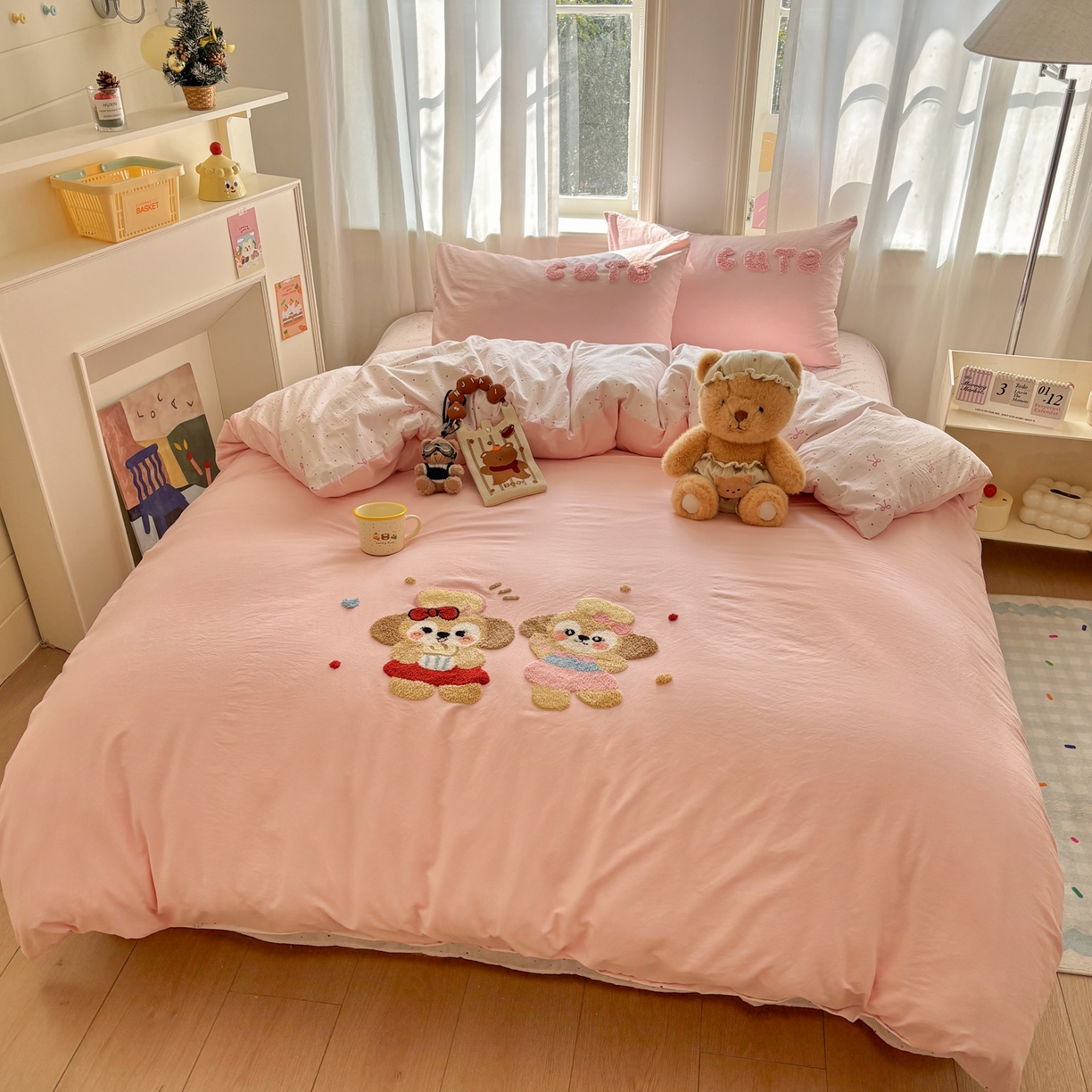 91家纺网 家纺一手货源 找家纺 色鬼布艺高端家居主号 2026新款古法毛巾绣四件套 快乐伙伴-粉